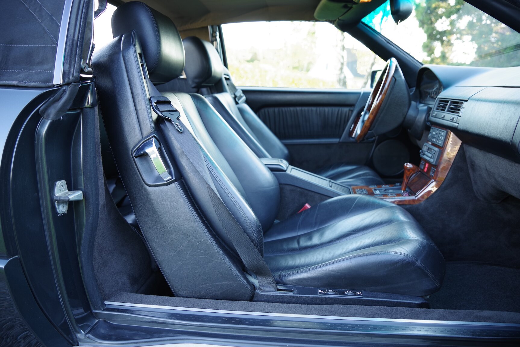 Interiörbild 1992 Mercedes-Benz 300 SL-24