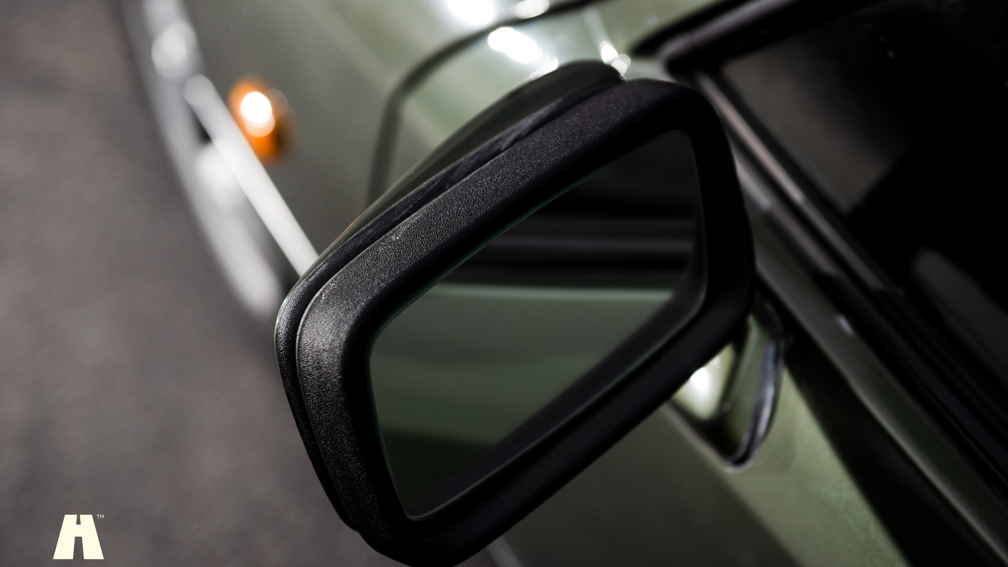 Exterior image of 1981 Porsche 924 (66)