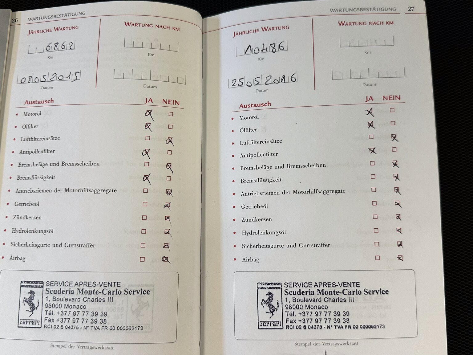 Dokumentation för 2013 Ferrari F12 Berlinetta