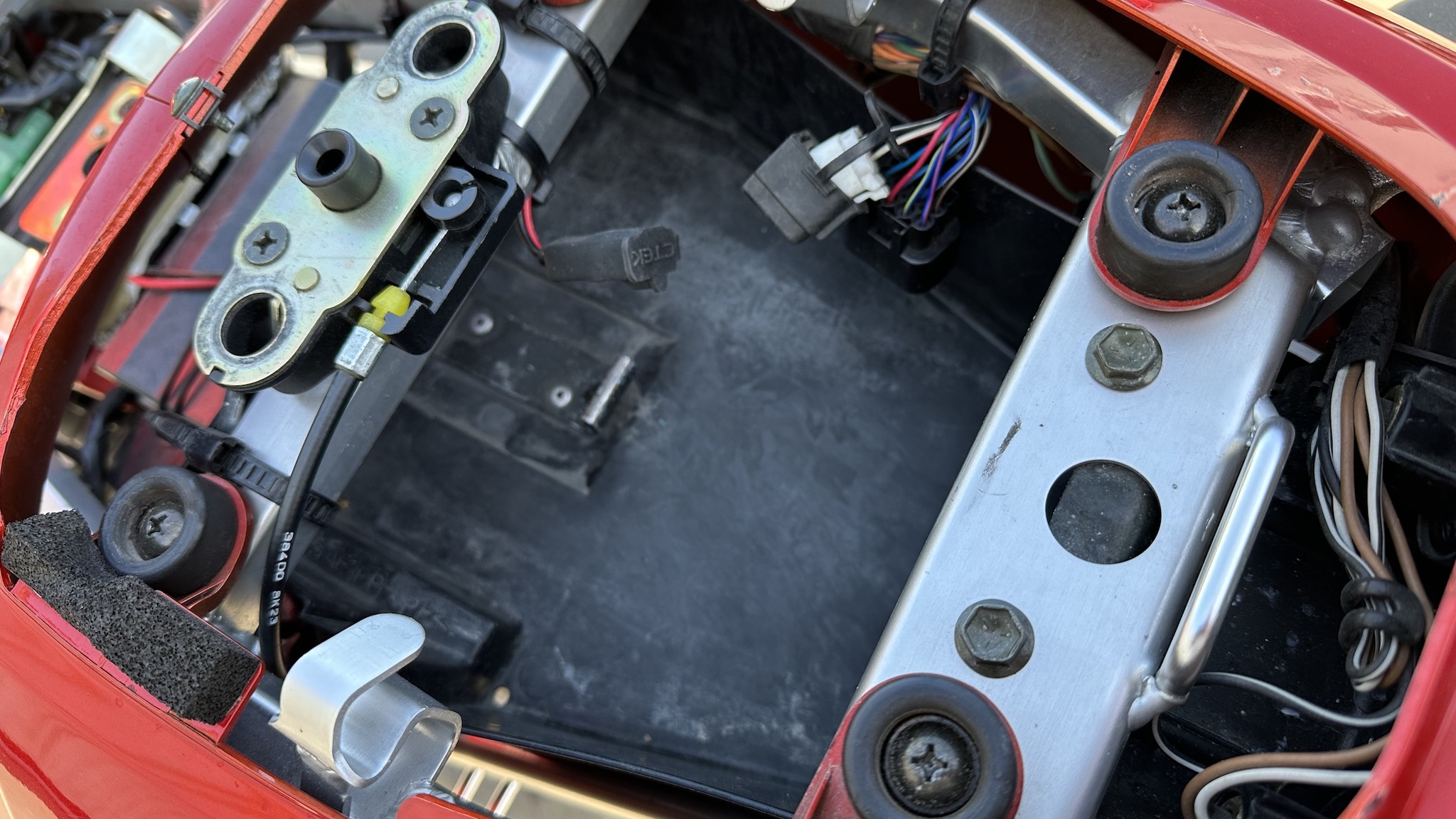 Image of 1999 Suzuki TL1000S mechanics