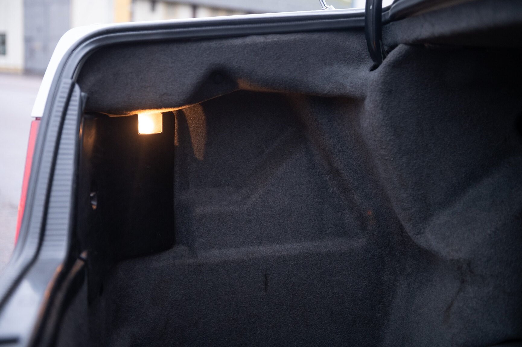 Interior image of 1992 Mercedes-Benz 500 SE