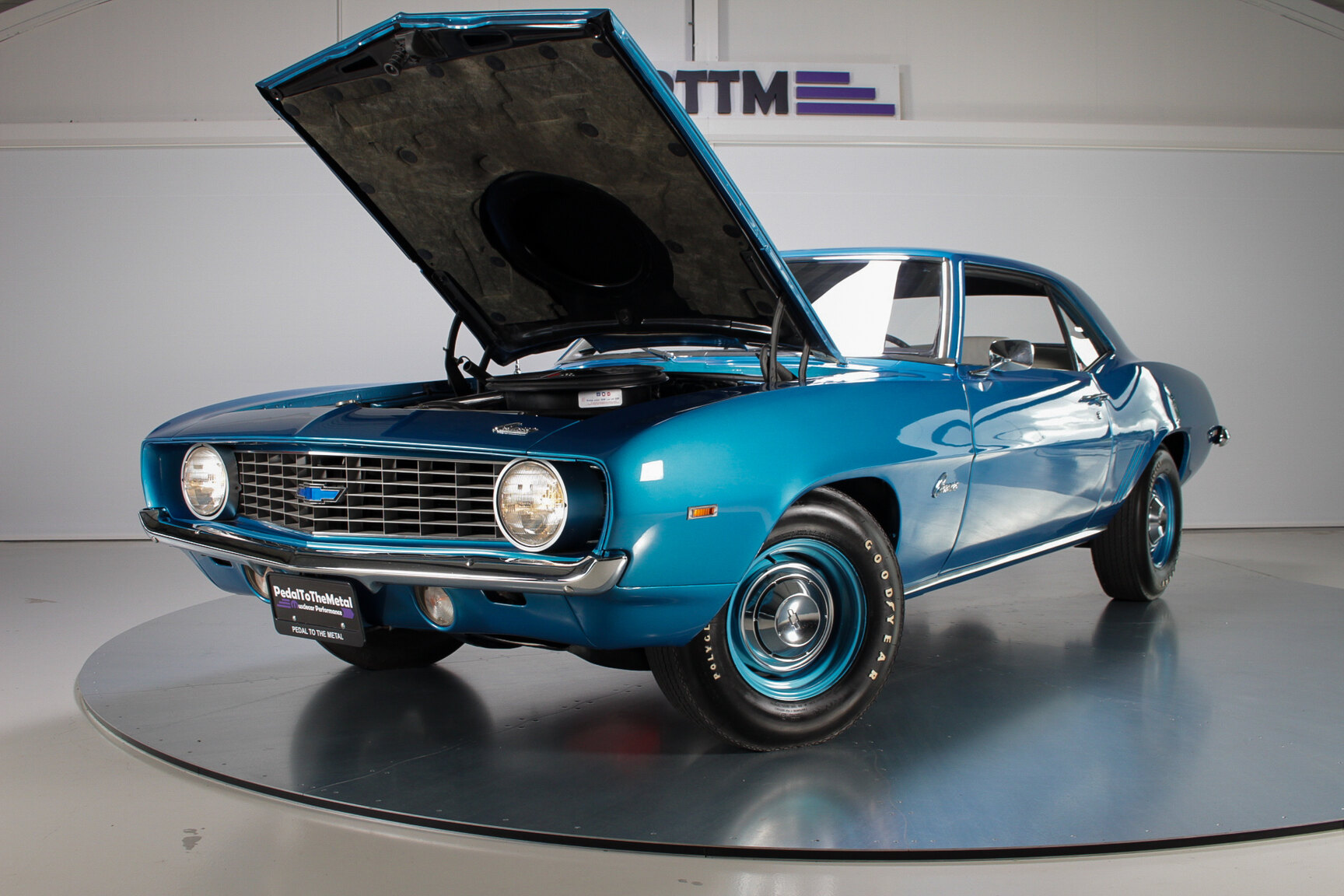Exterior image of 1969 Chevrolet Camaro COPO TRIBUTE