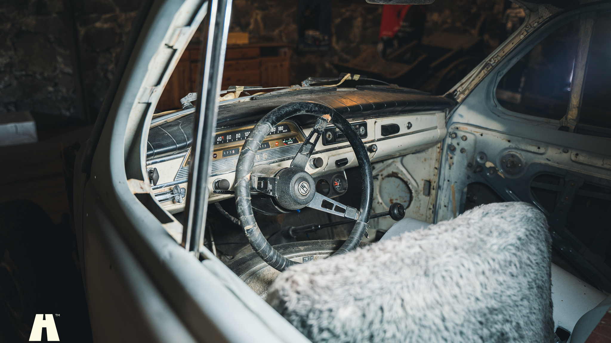 Interiörbild 1966 Volvo PV Sport barnfind