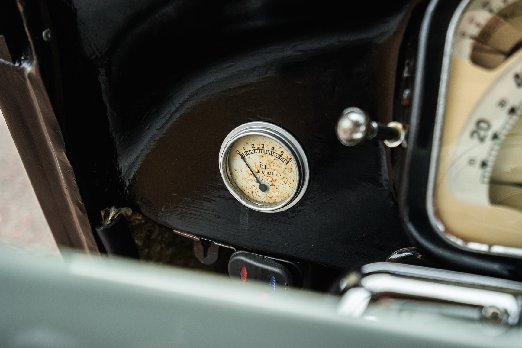 Interior image of 1951 Citroën Berline 11 Sport