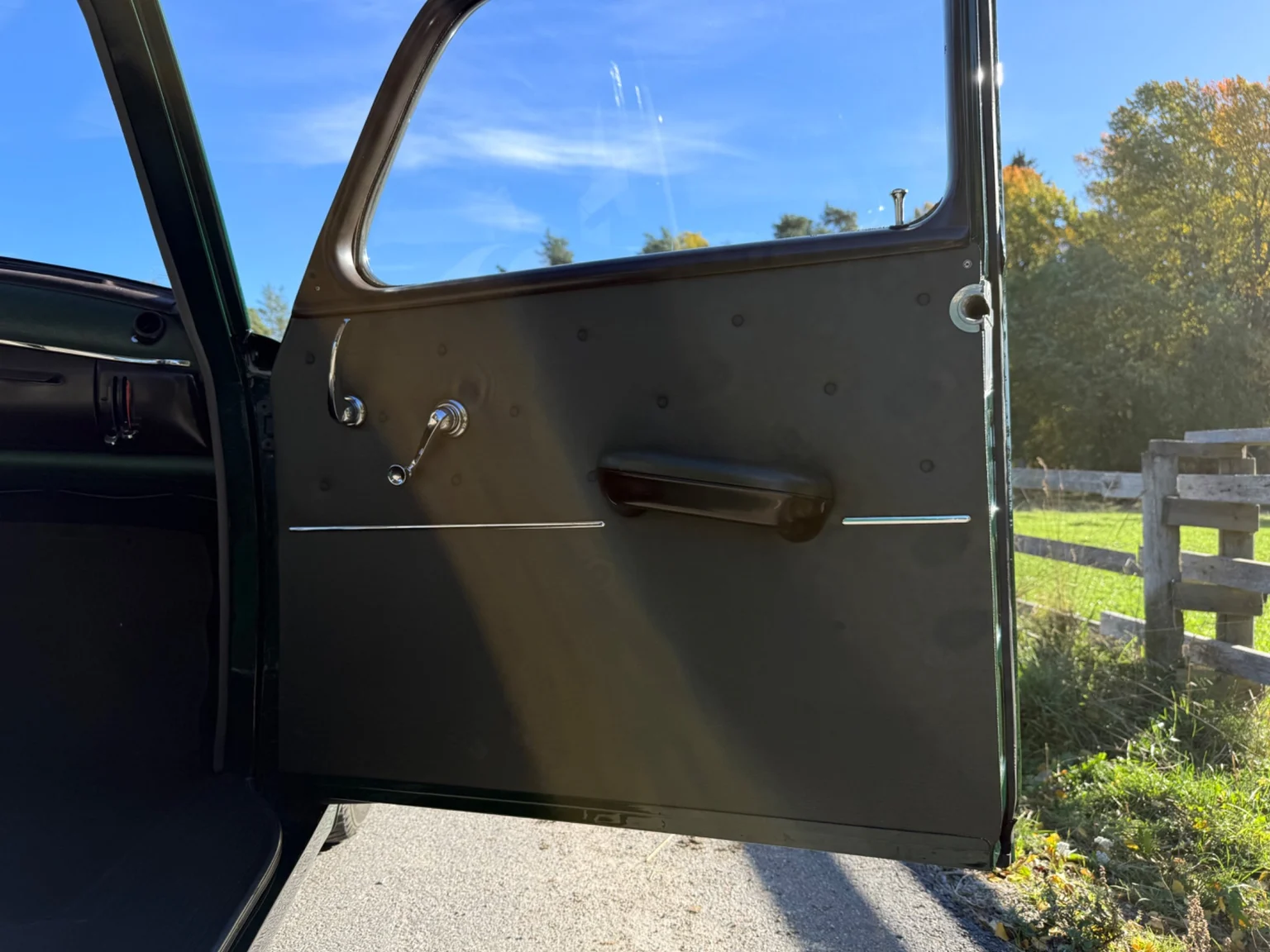 Interiörbild 1955 Mercedes-Benz 180 väldigt fin och mycket dokument (1)