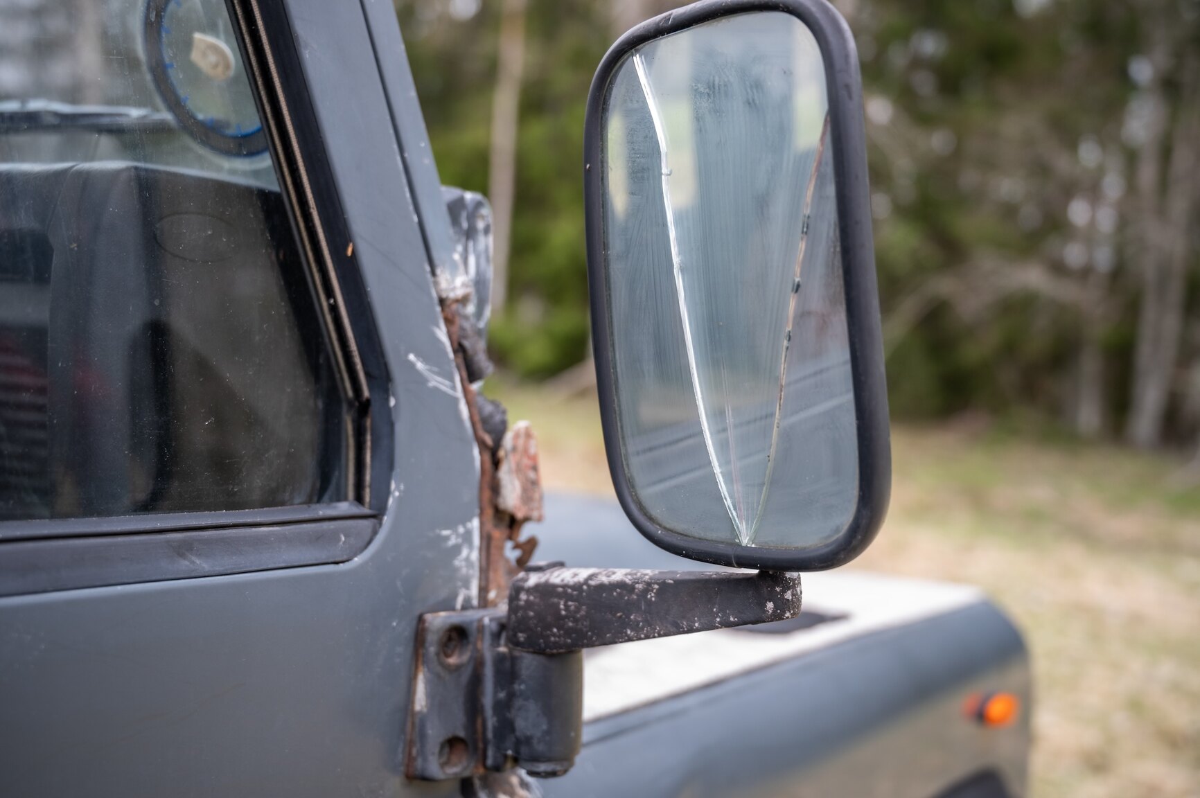 Exterior image of 1986 Land Rover 90 2.5D