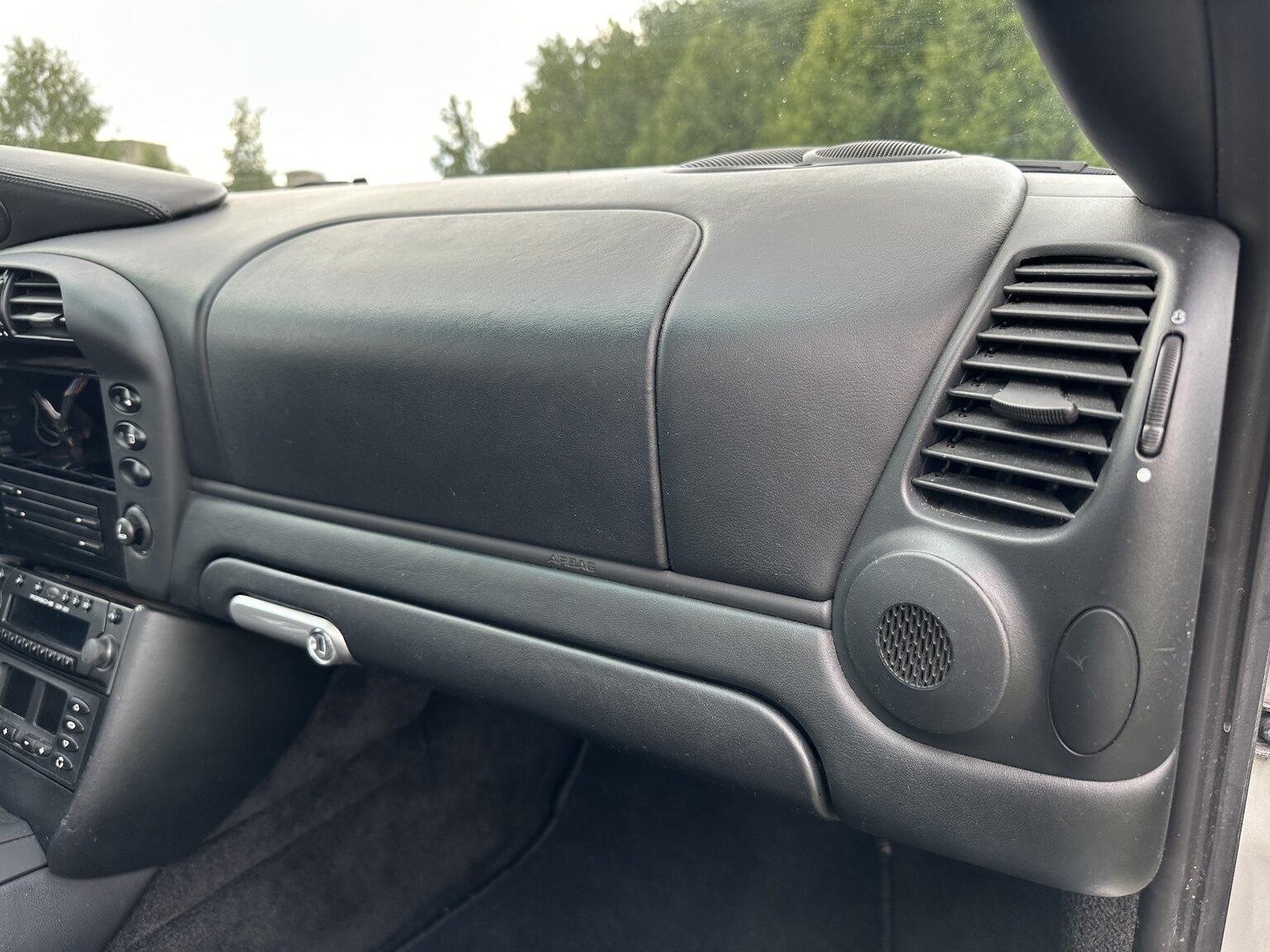 Innenraumfoto von 2002 Porsche 996 Turbo