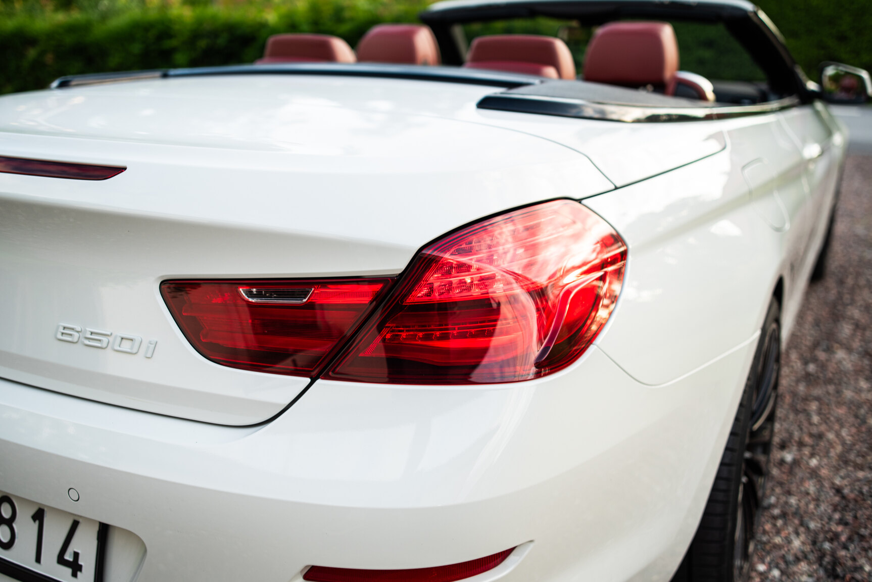 Exteriörbild på 2011 BMW 650i Cabriolet