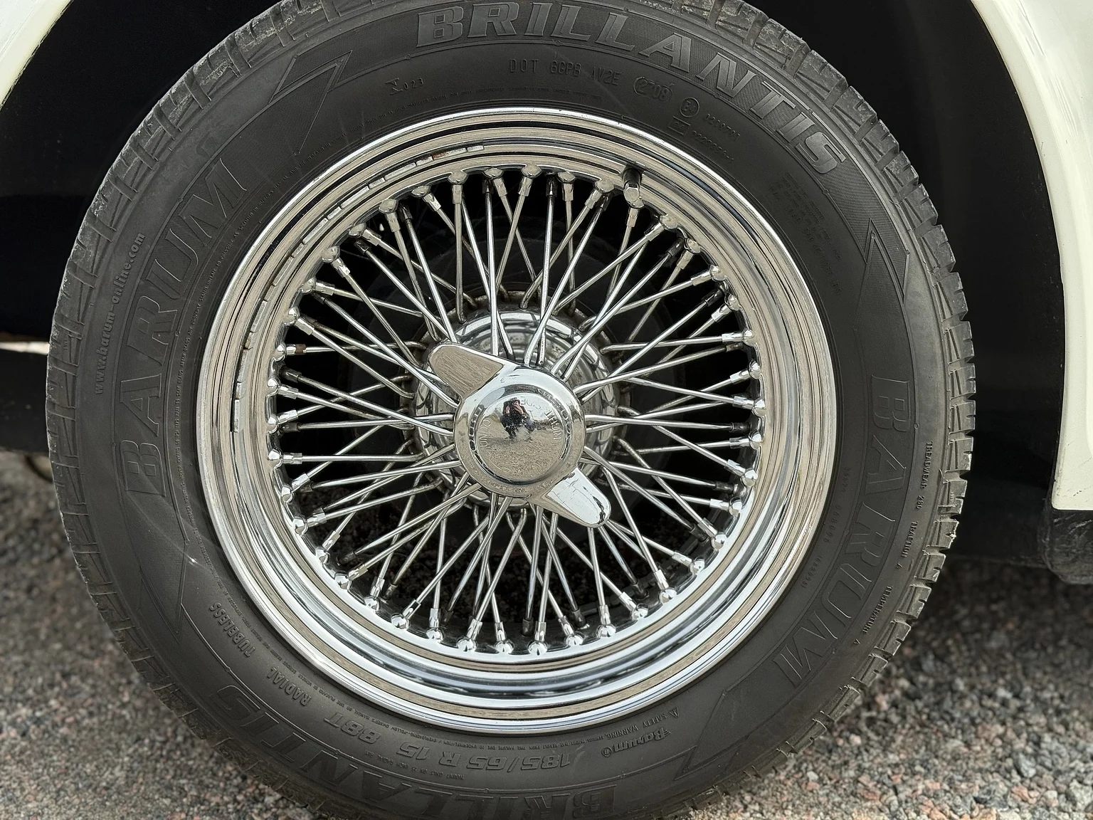 Aussenfoto 1970 Triumph TR6 Hardtop  (49)