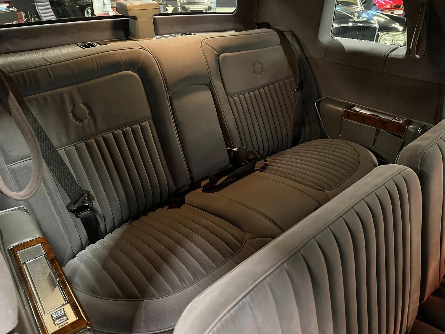 Exteriörbild på 1991 Cadillac Brougham Limousine (6)