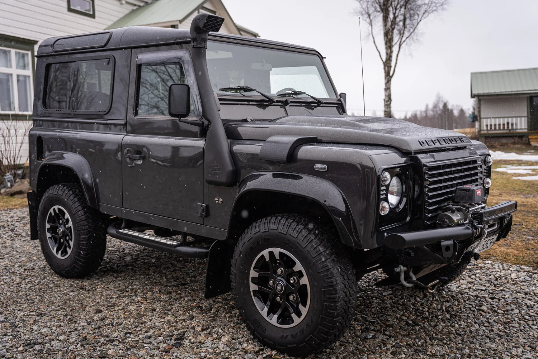 Exterior image of 2015 Land Rover Defender 90 Special (2)