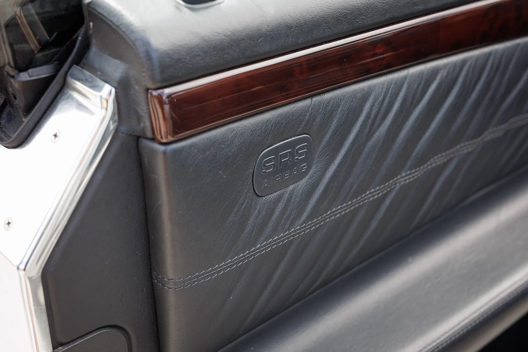 Innenraumfoto von 2000 Mercedes-Benz CL 600 (97)