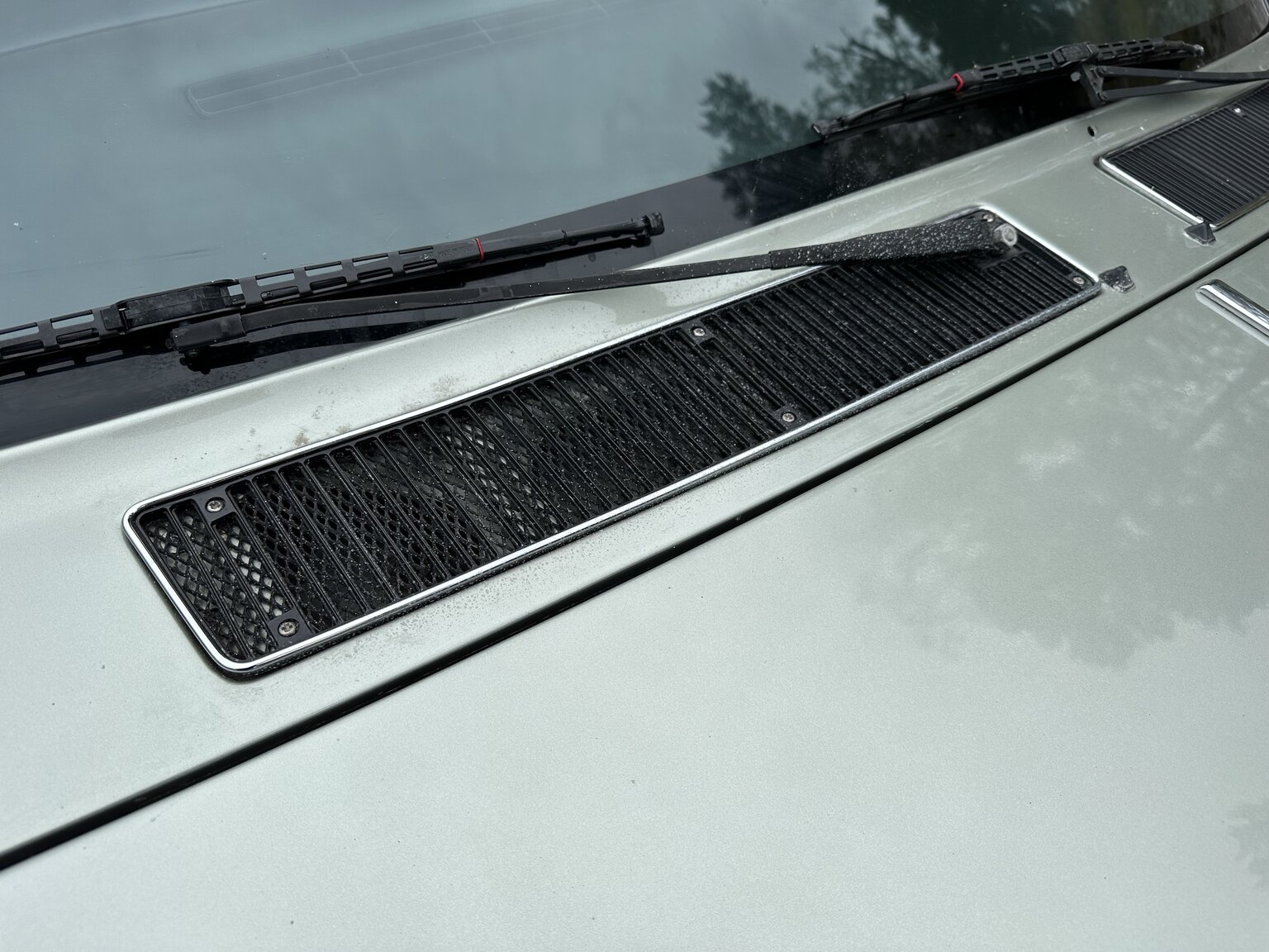 Exterior image of 1982  Rolls Royce Silver Spirit