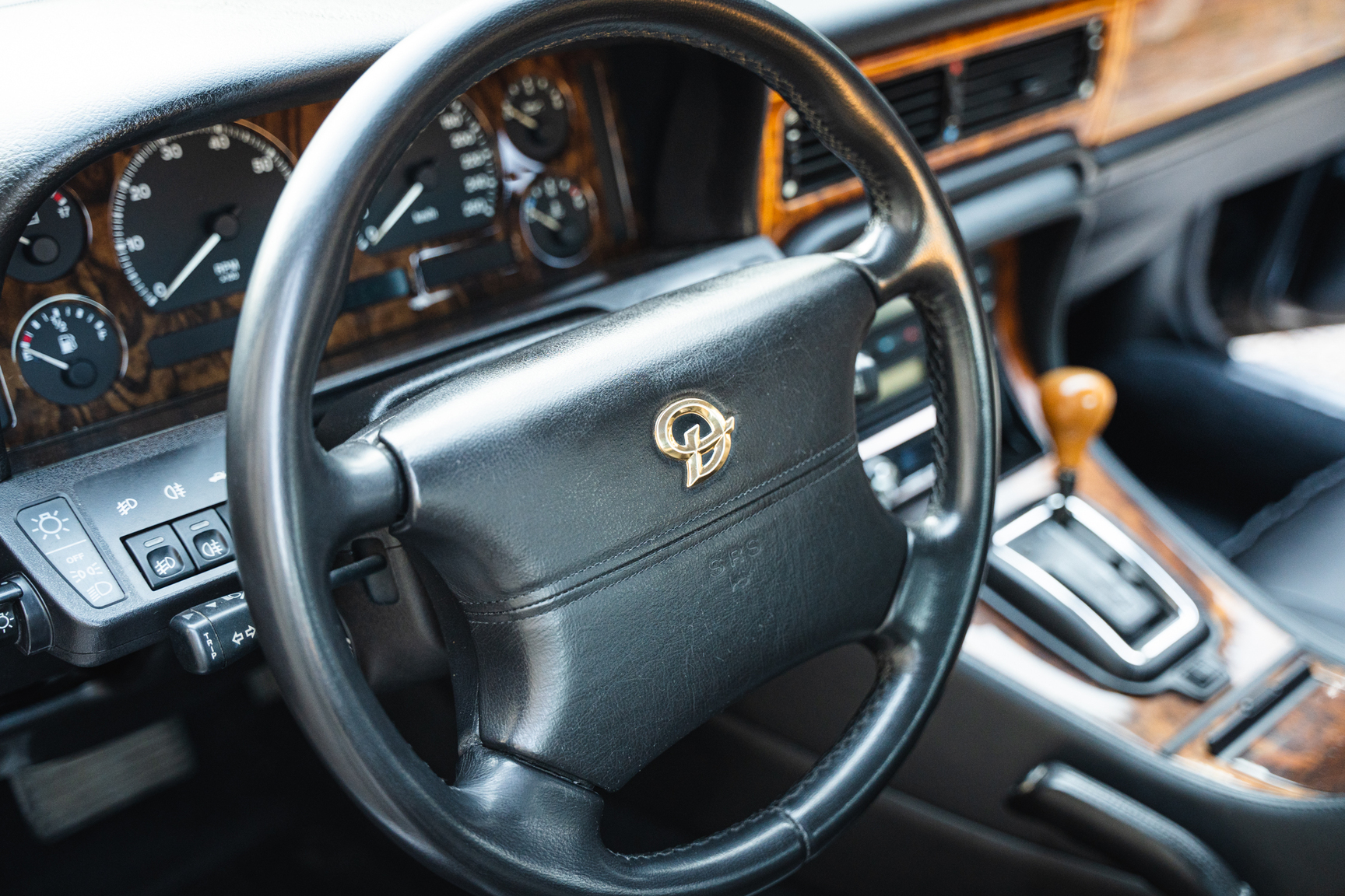 Innenraumfoto von 1995 Jaguar XJ Double SIX