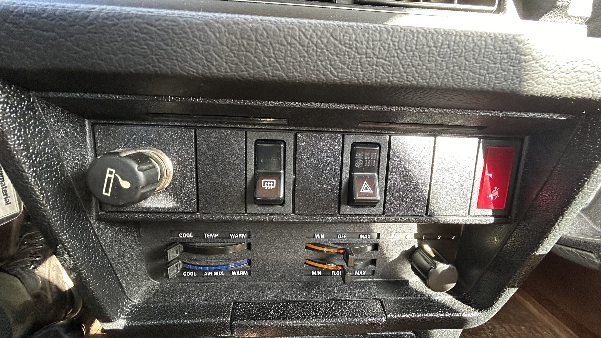 Interior image of 1987 Volvo 244