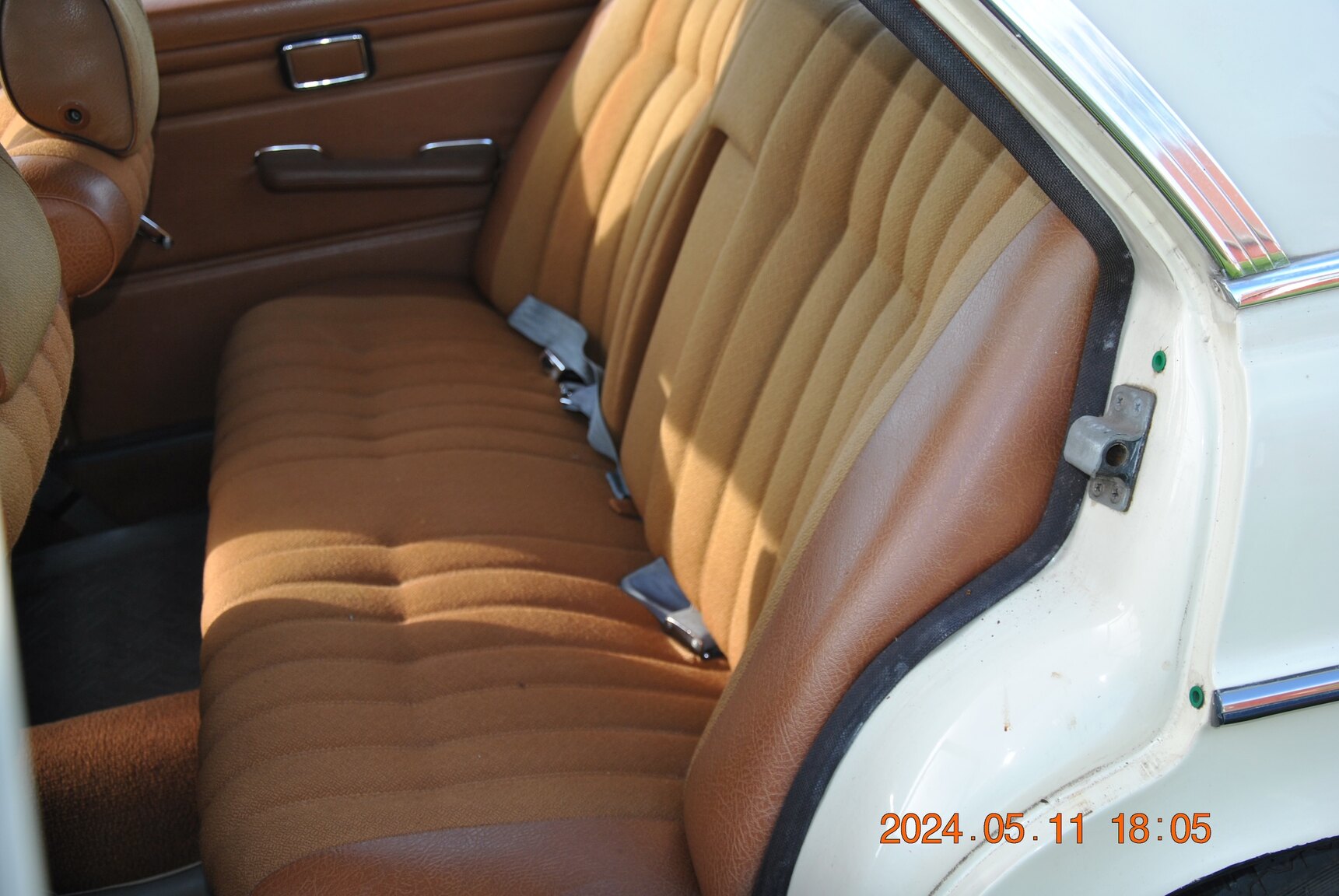 Interiörbild 1971 Mercedes-Benz 220D