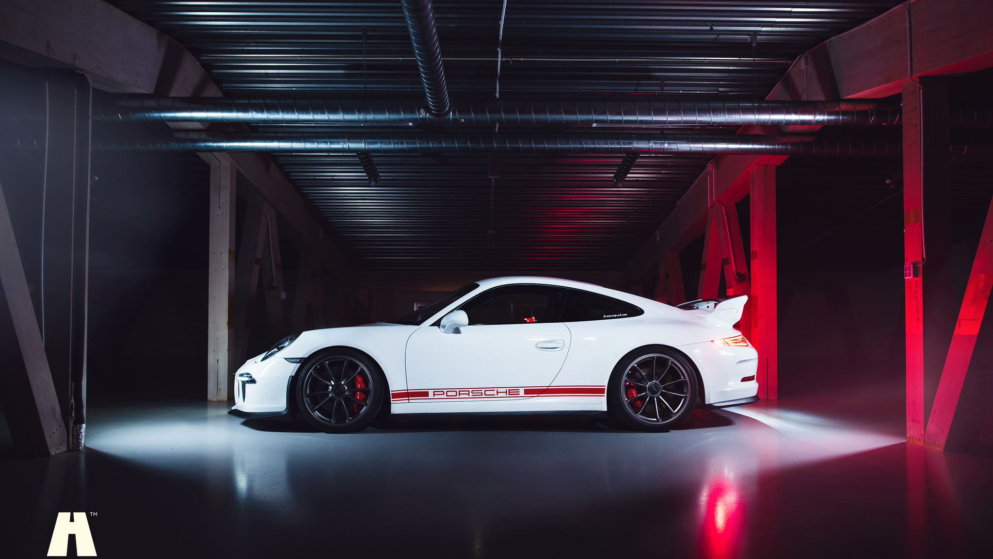 Exterior image of 2015 Porsche 991 GT3 2015