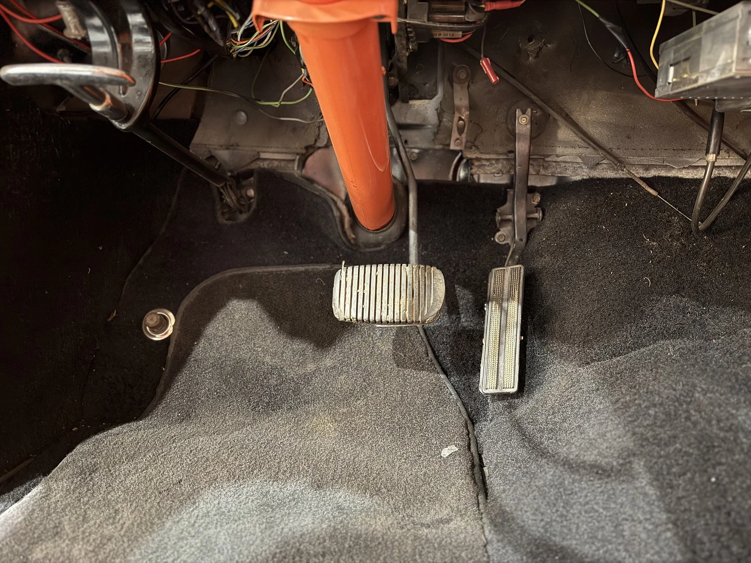 Interior image of 1956 Mercury Montclair Sport Sedan (24)