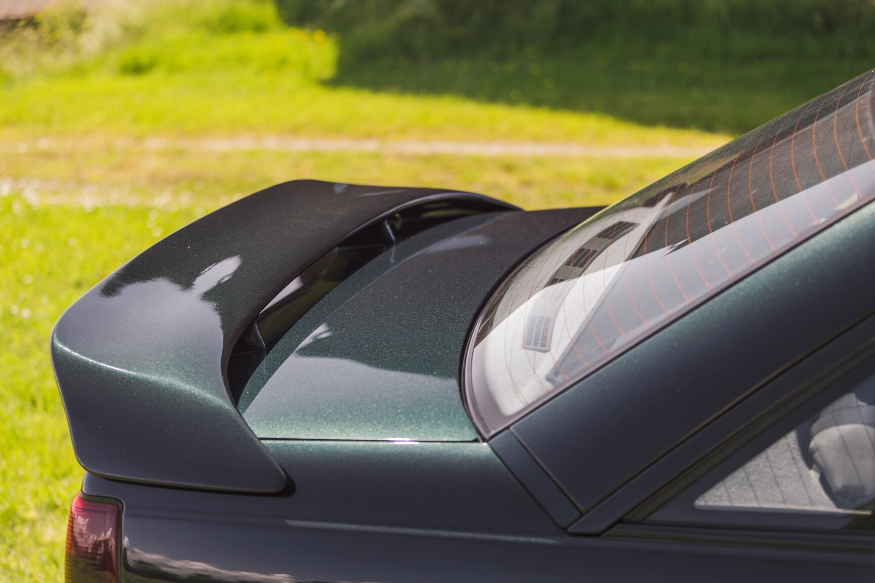 Exteriörbild på 1991 Lotus Omega