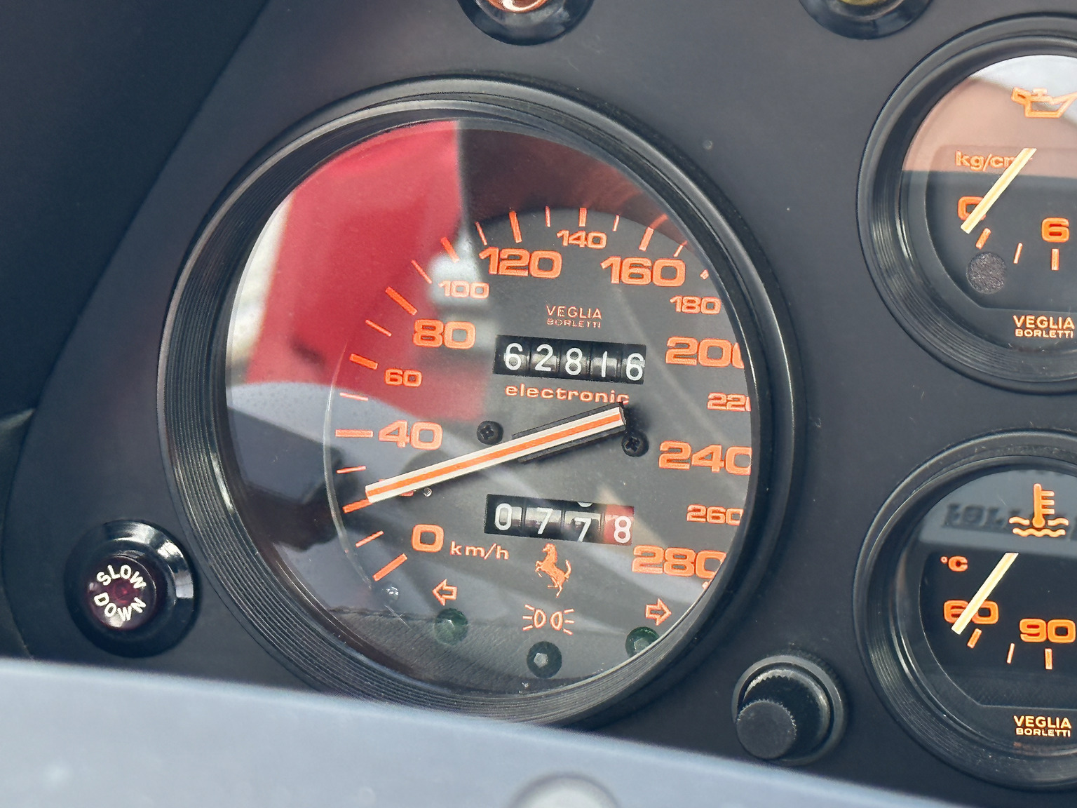 Interiörbild 1988 Ferrari 328 GTB