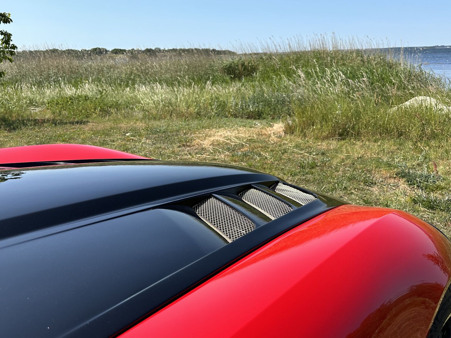 Exterior image of 2004 Dodge Viper SRT-10 (36)