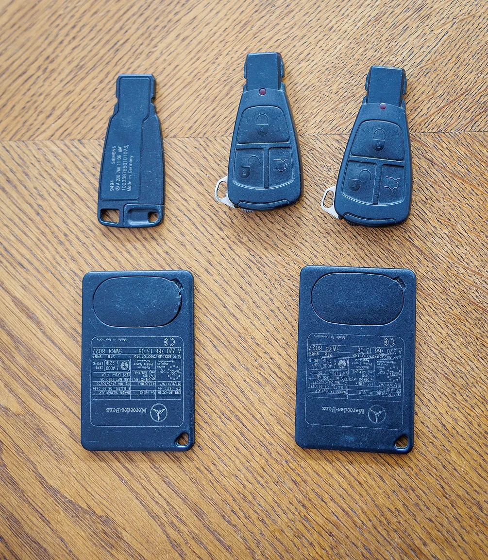 Dokumentation för 2000 Mercedes-Benz CL 600 (2)