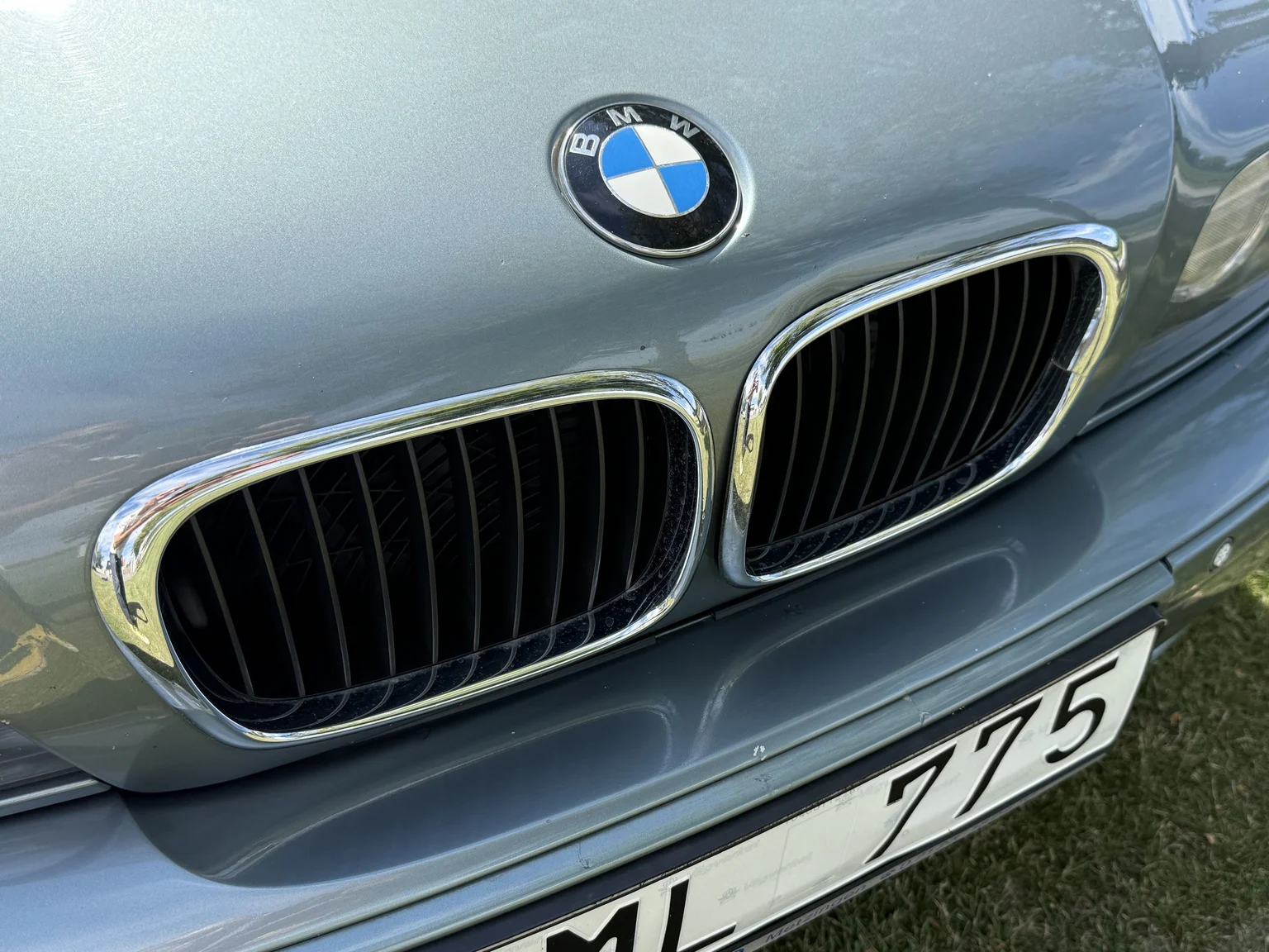 Exteriörbild på 2003 BMW 525d Sedan (16)