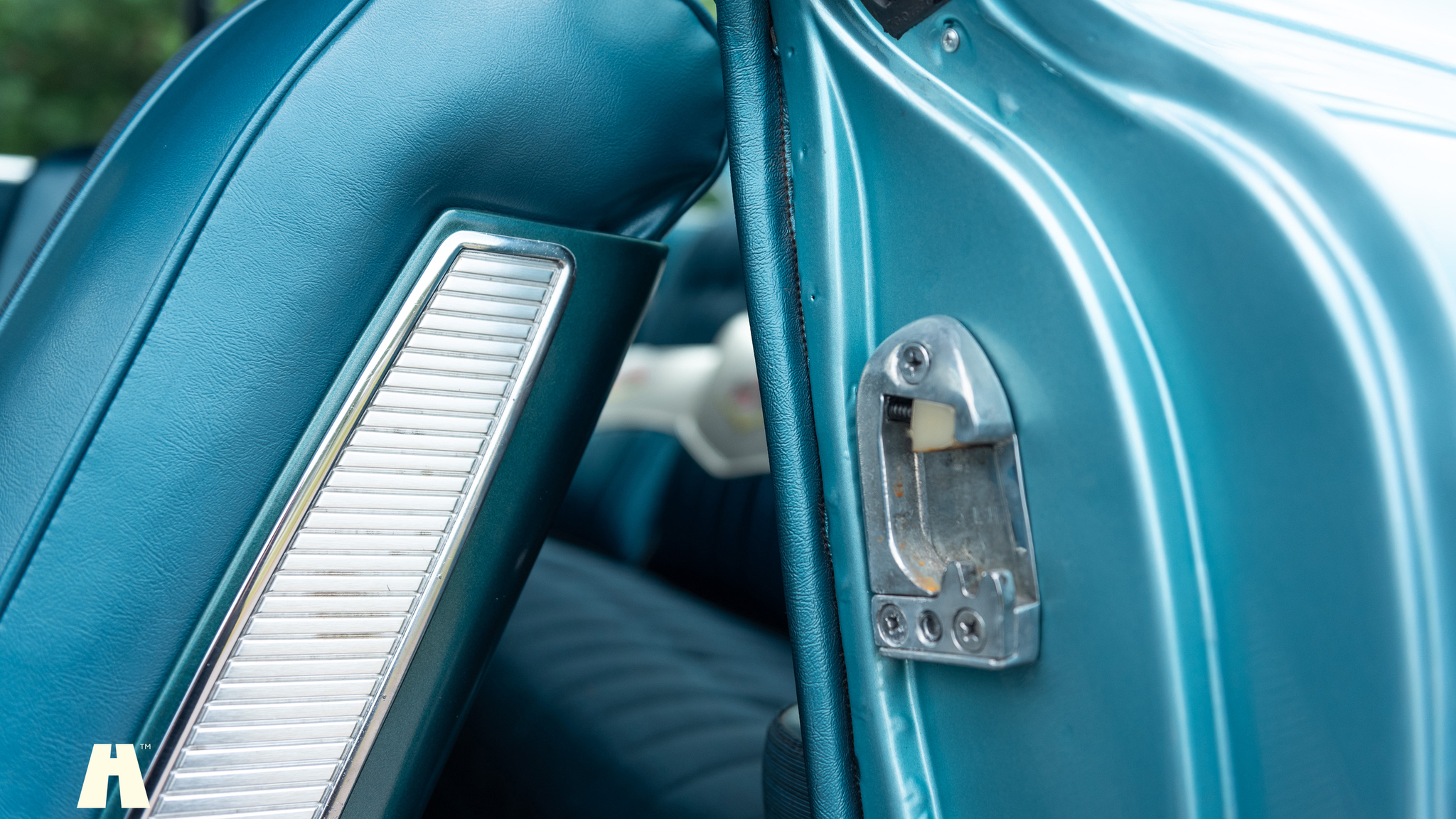 Interior image of 1959 Cadillac Coupé de Ville 6.4 V8
