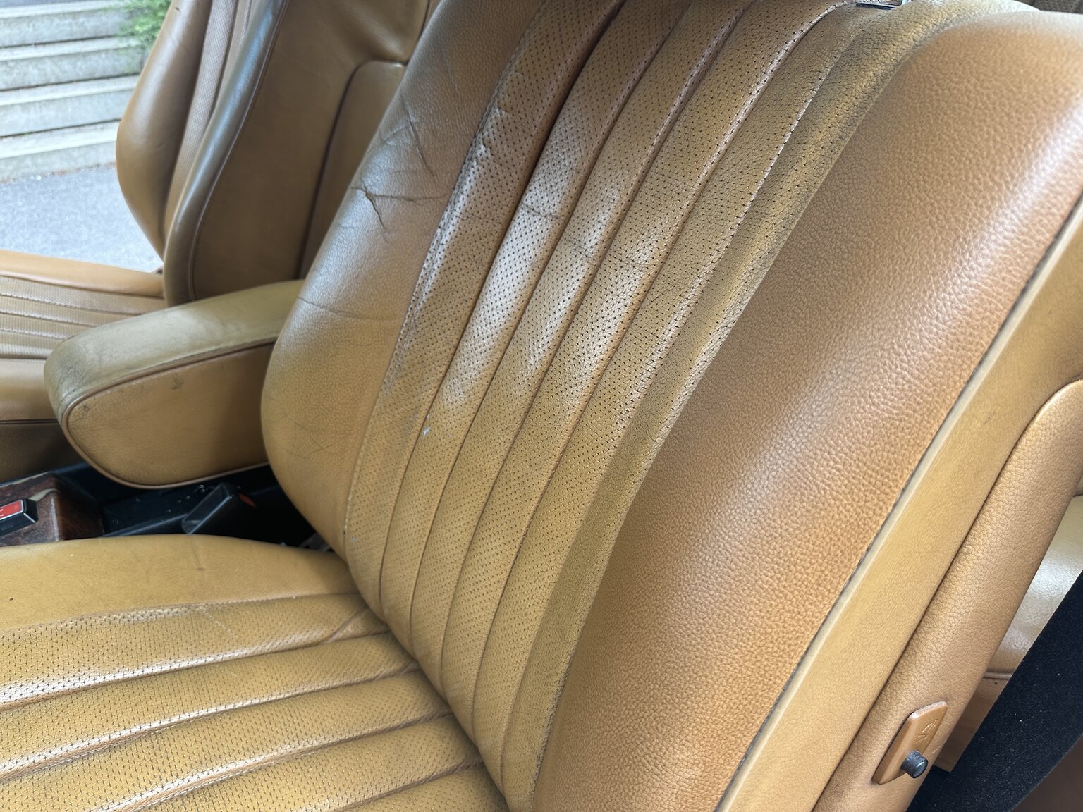 Innenraumfoto von 1977 Mercedes-Benz 280 CE