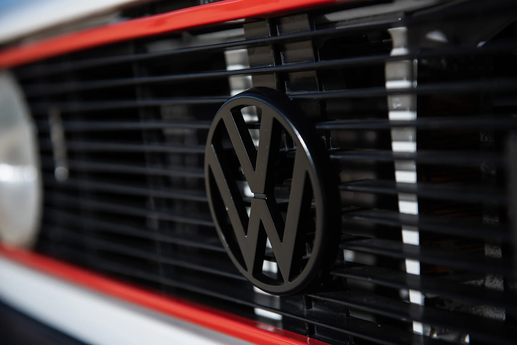 Exteriörbild på 1984 Volkswagen Golf GTI "Special" (18)