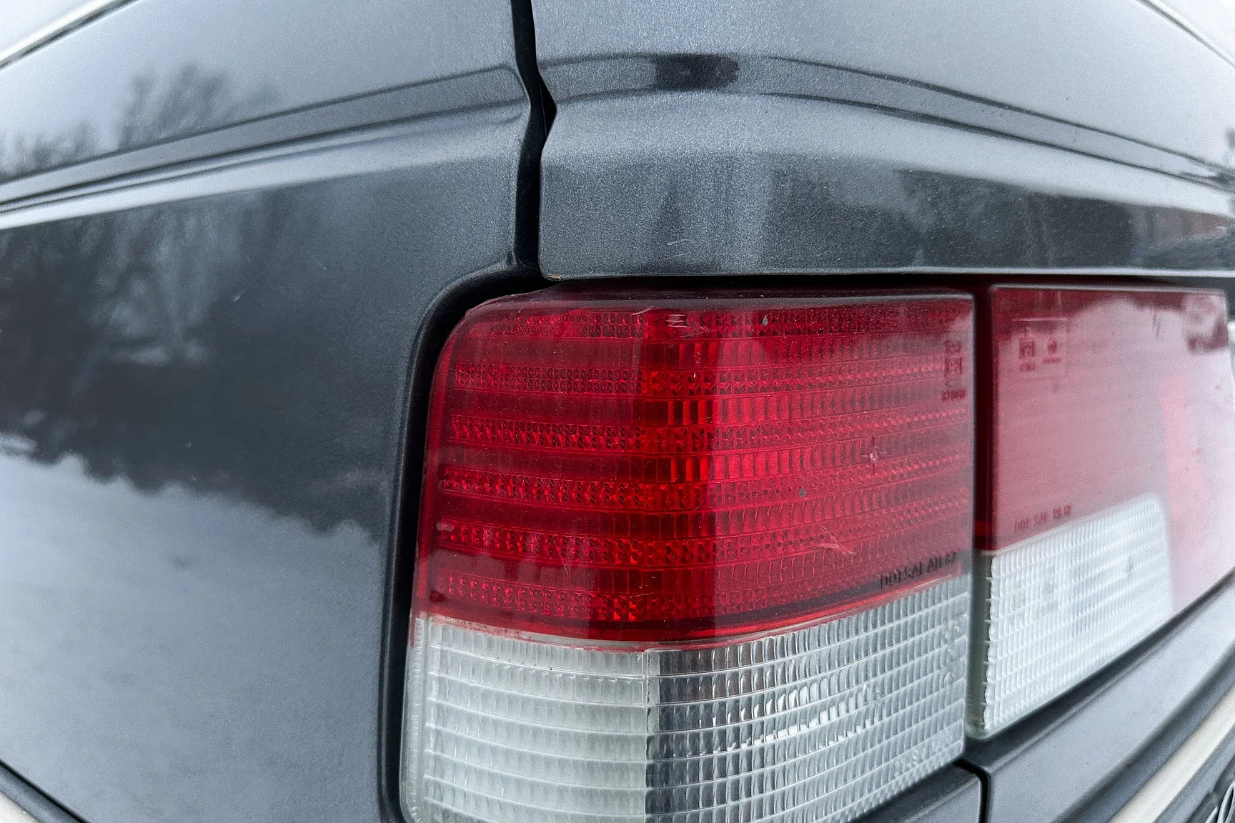 Exterior image of 1991 Peugeot 405 Break SRI (69)