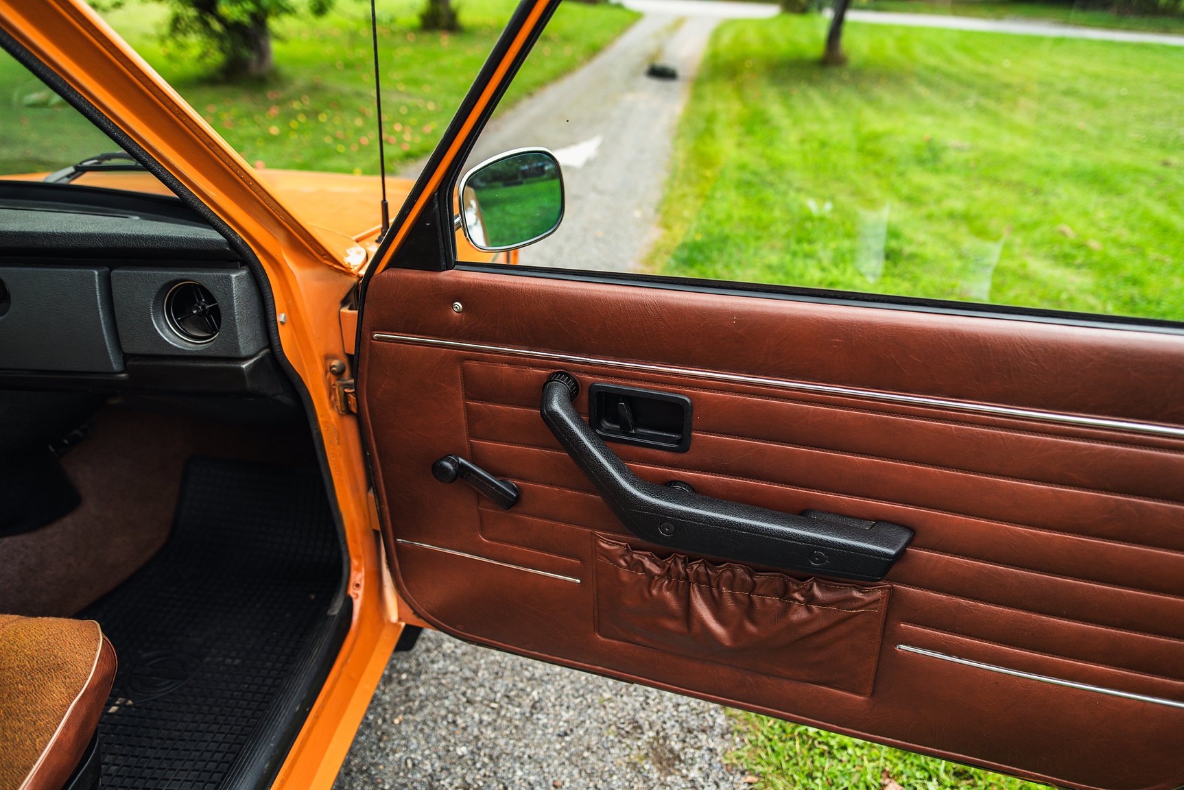 Interiörbild 1974 Volvo 142 2.0