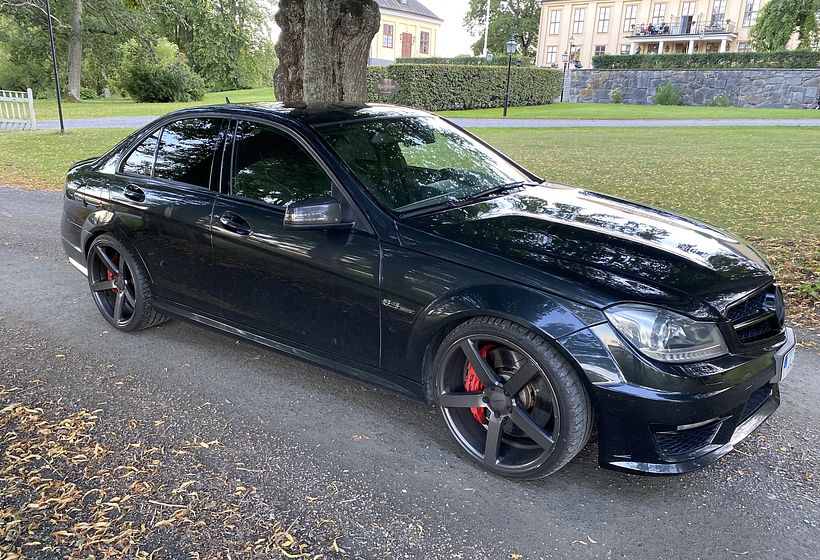 2011 Mercedes-Benz C 63 AMG UJZ354