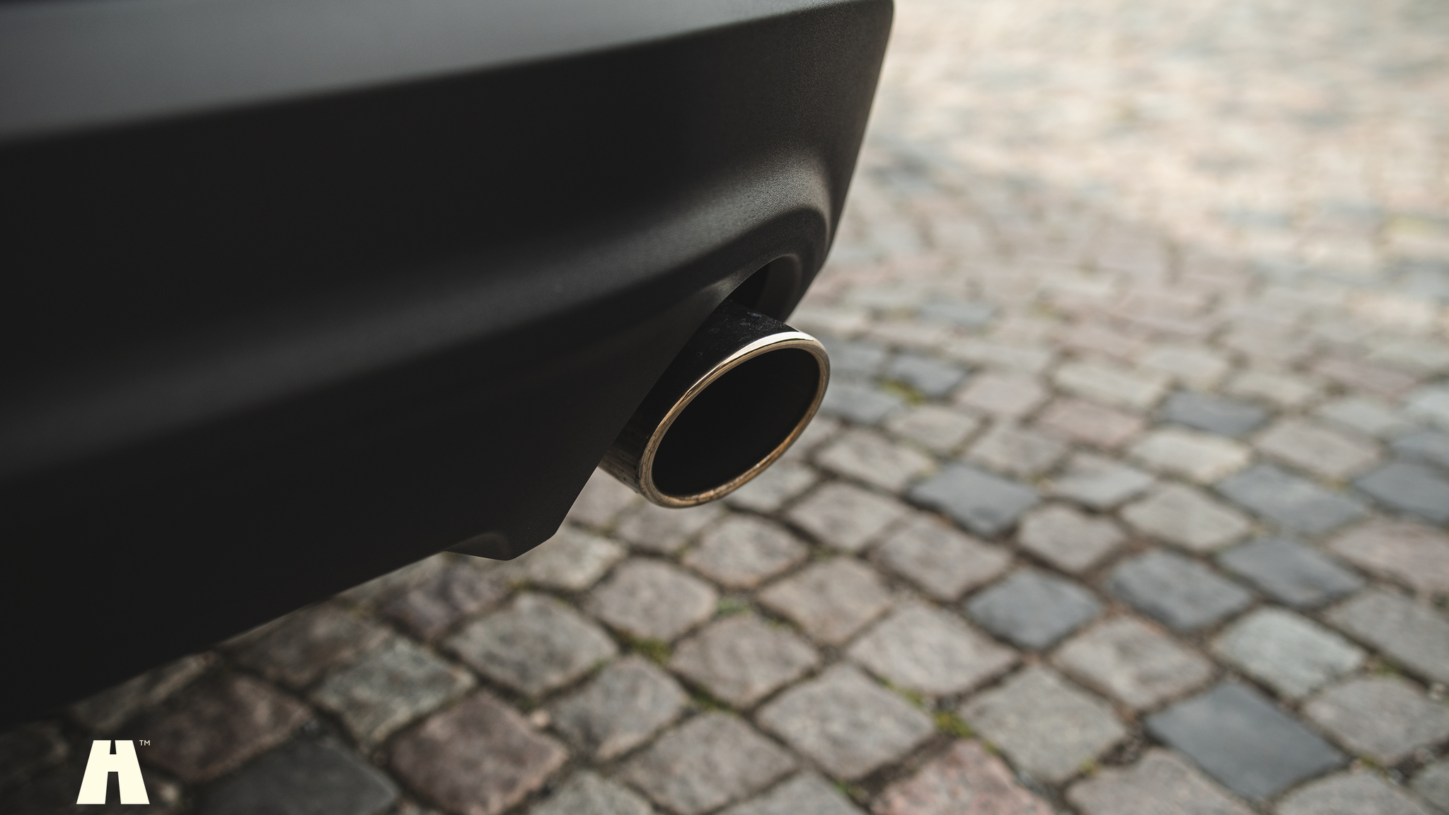 Exterior image of 2010 Ford Mustang GT 