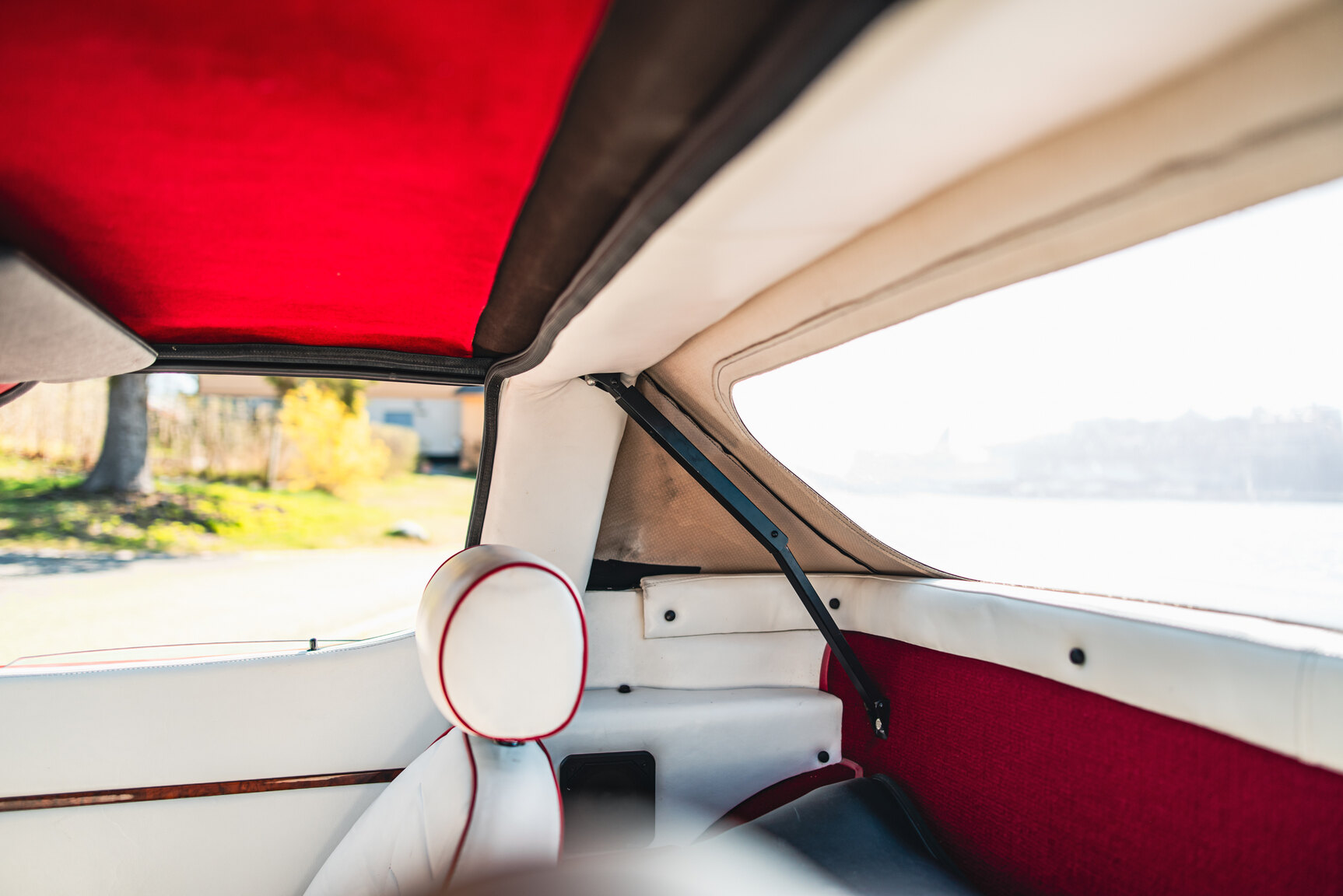 Innenraumfoto von 1985 TVR 350i Cabriolet 3.5 V8