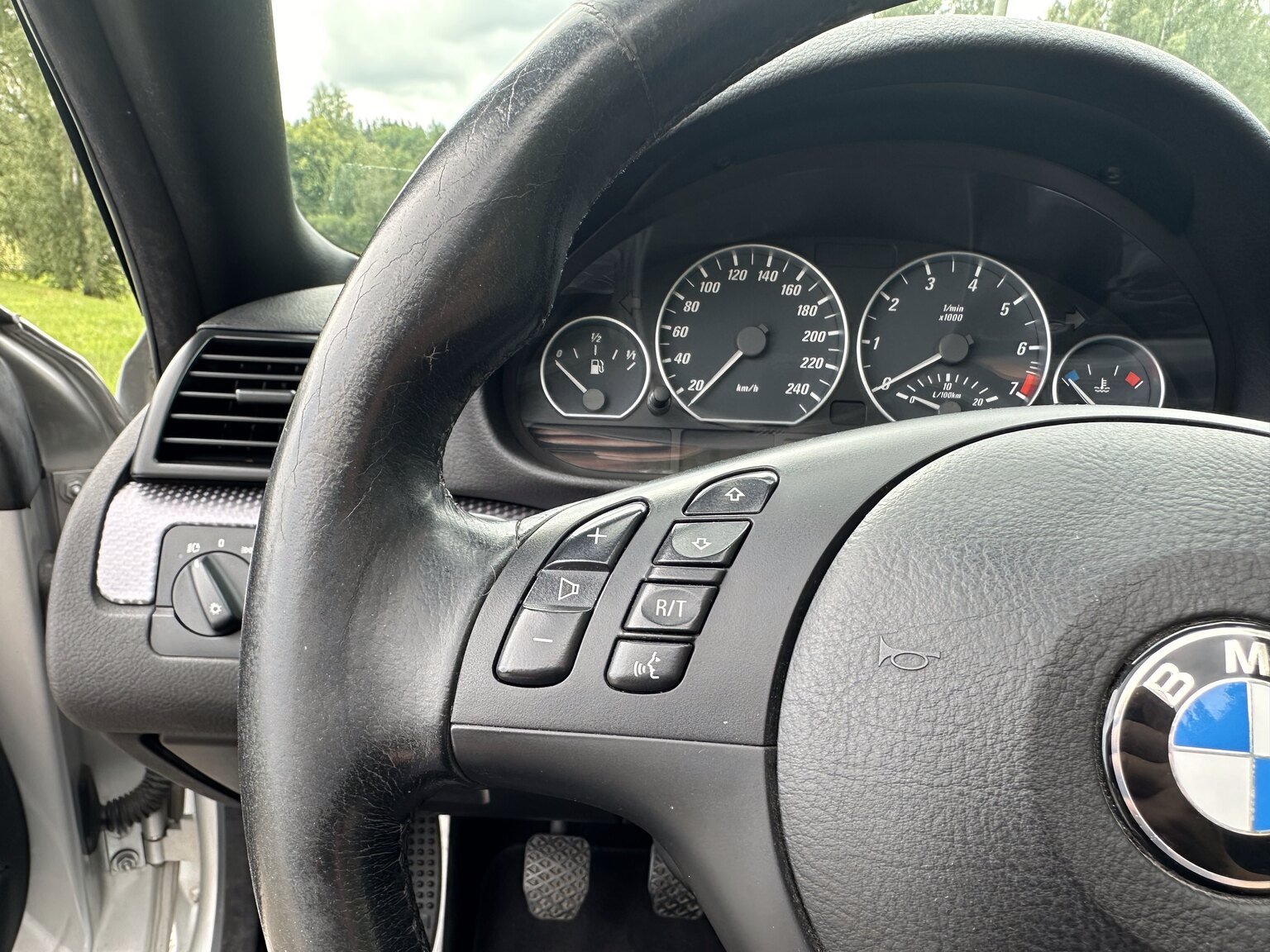 Innenraumfoto von 2005 BMW 330Ci