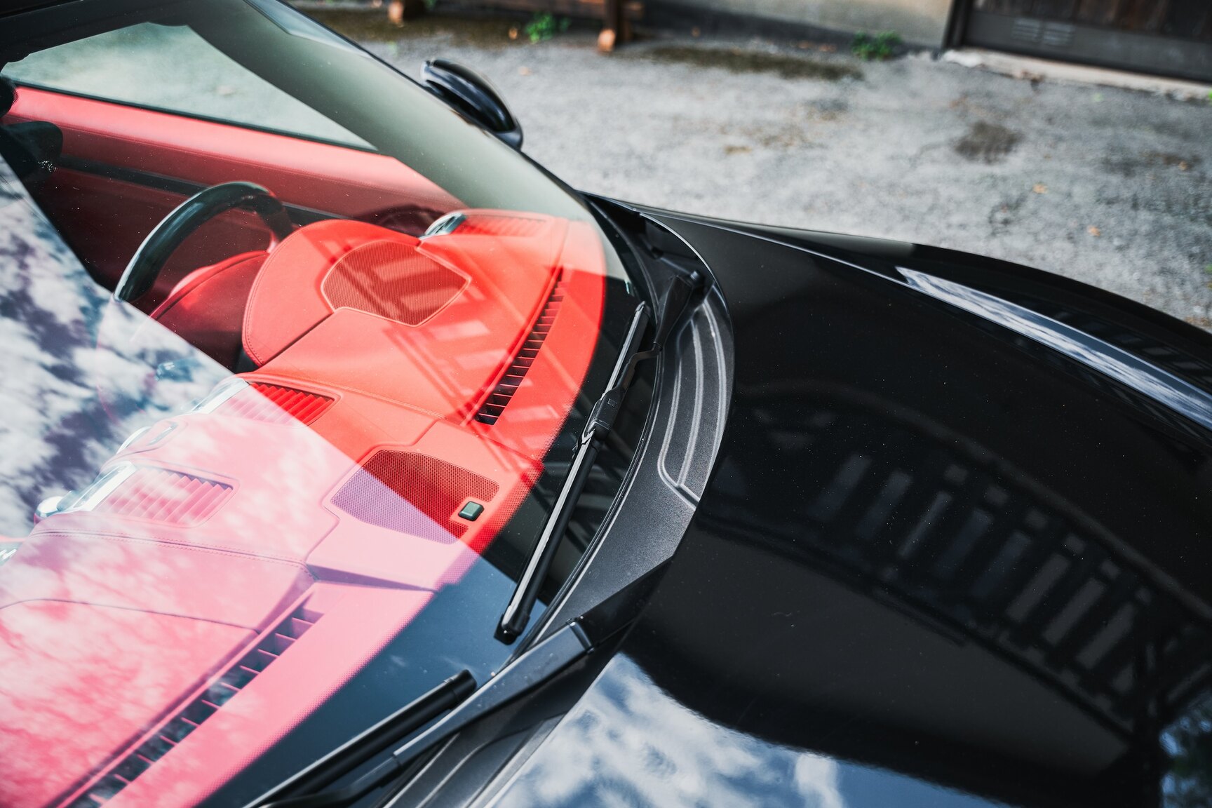 Exterior image of 2013 Porsche Boxster S (39)