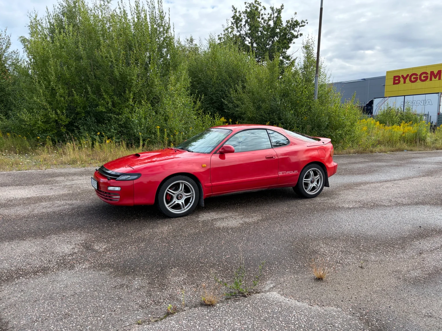 Exterior image of 1991 Toyota Celica GT-Four ST185 (6)