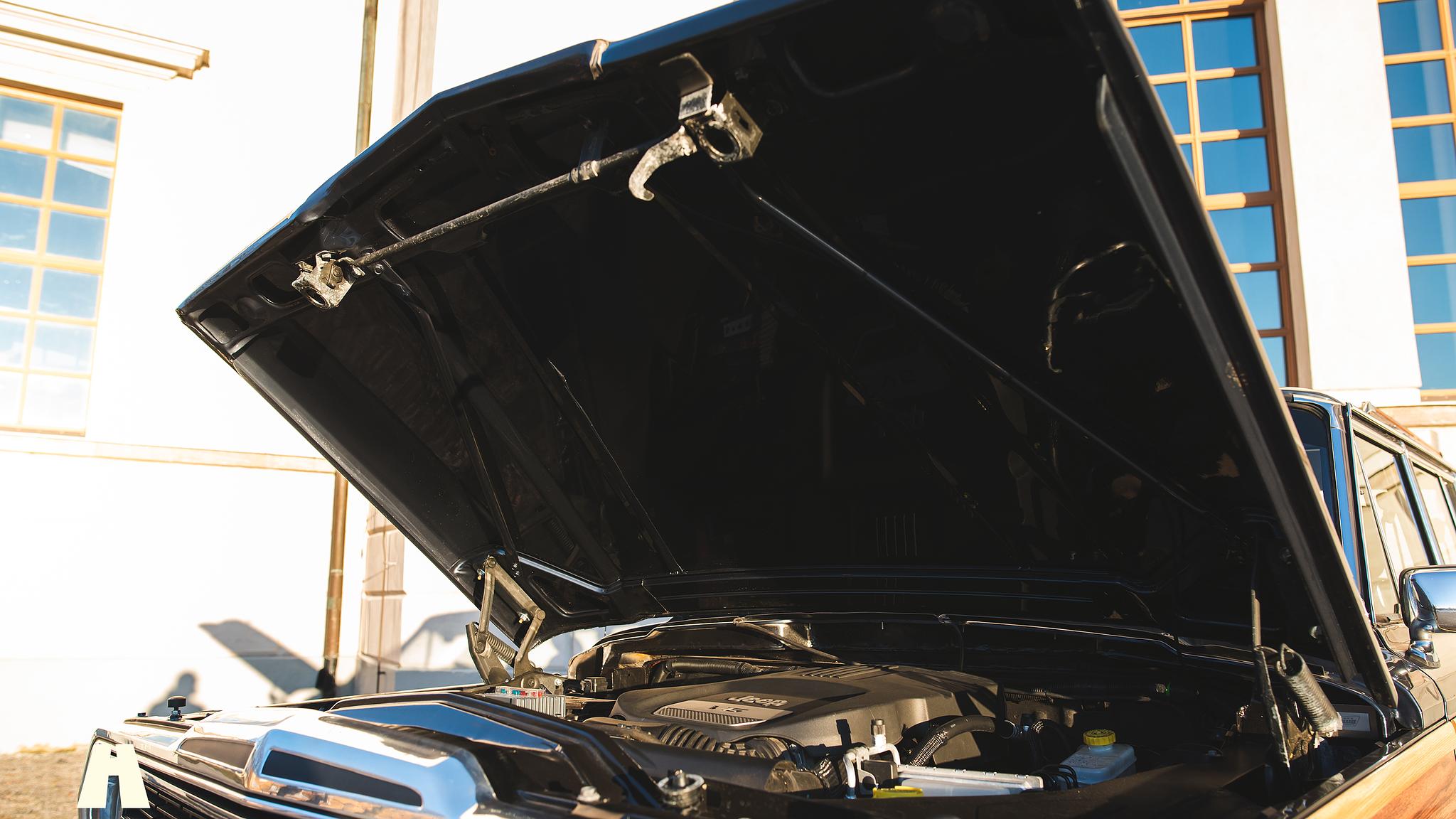 Image of 2015 Woodland Restomod Grand Wagoneer #002 Euro 6 mechanics