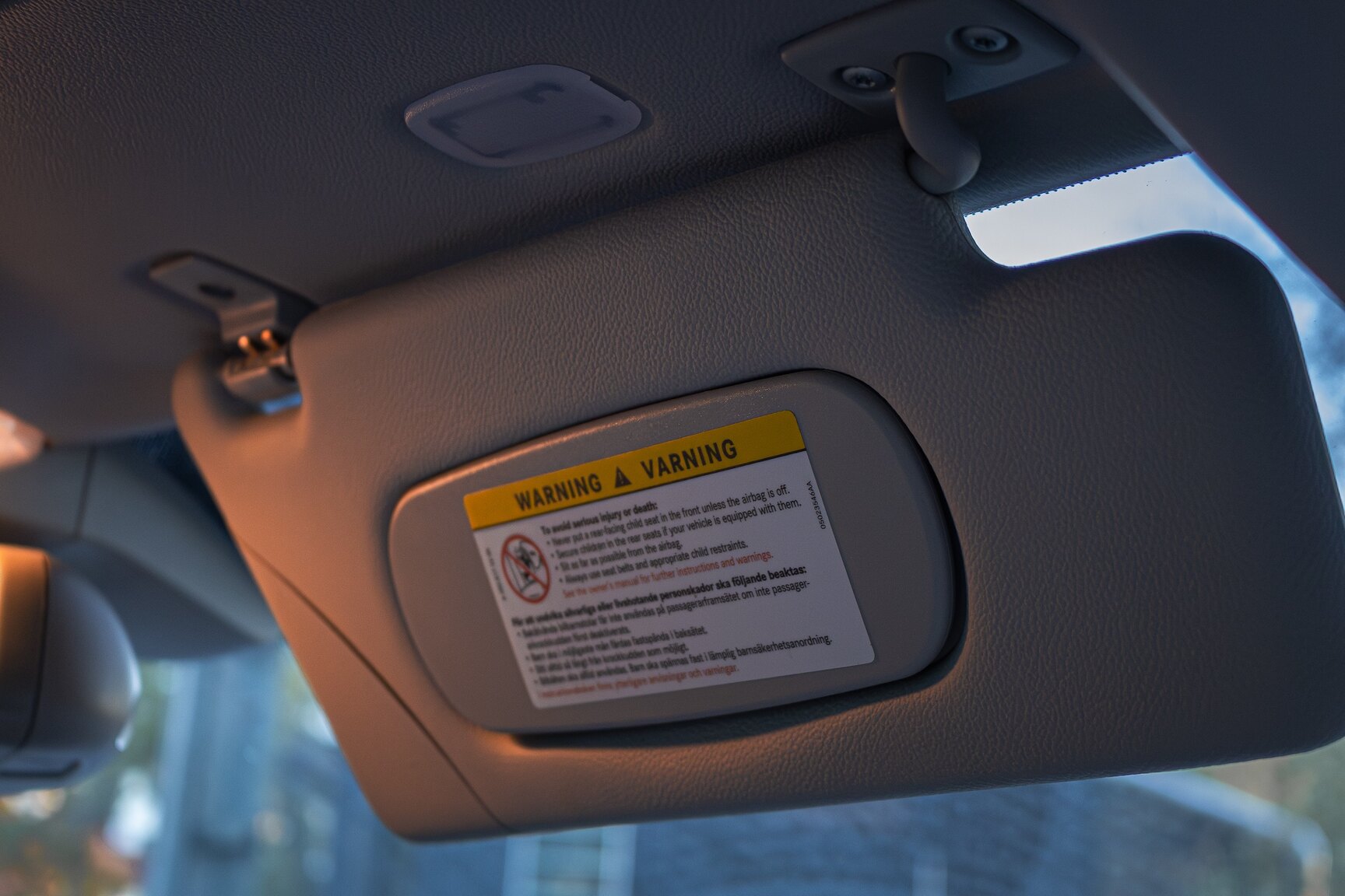 Interior image of 2002 Mercedes-Benz SL 500