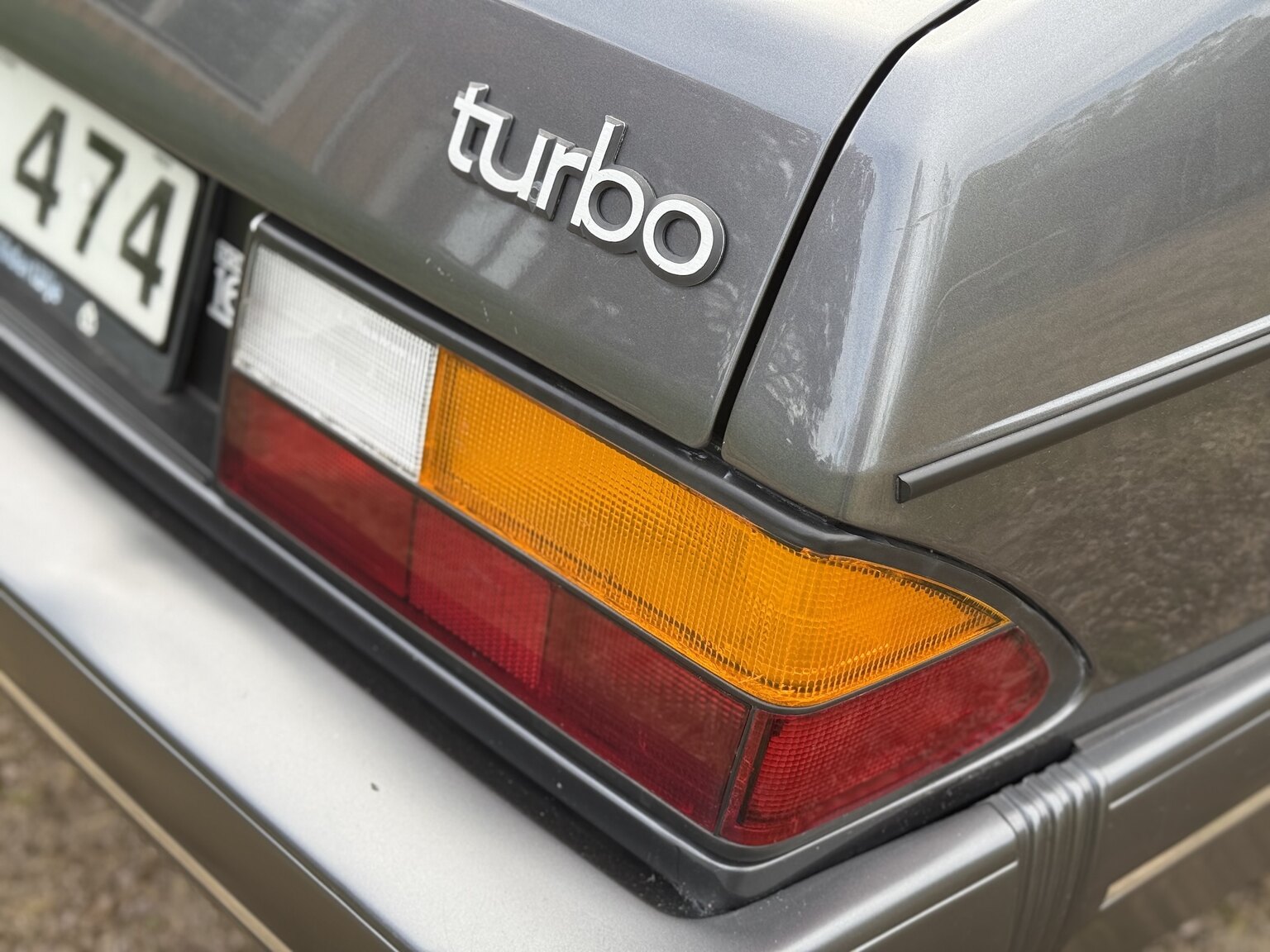 Exterior image of 1987 SAAB 900 Cabriolet 2.0 Turbo T16