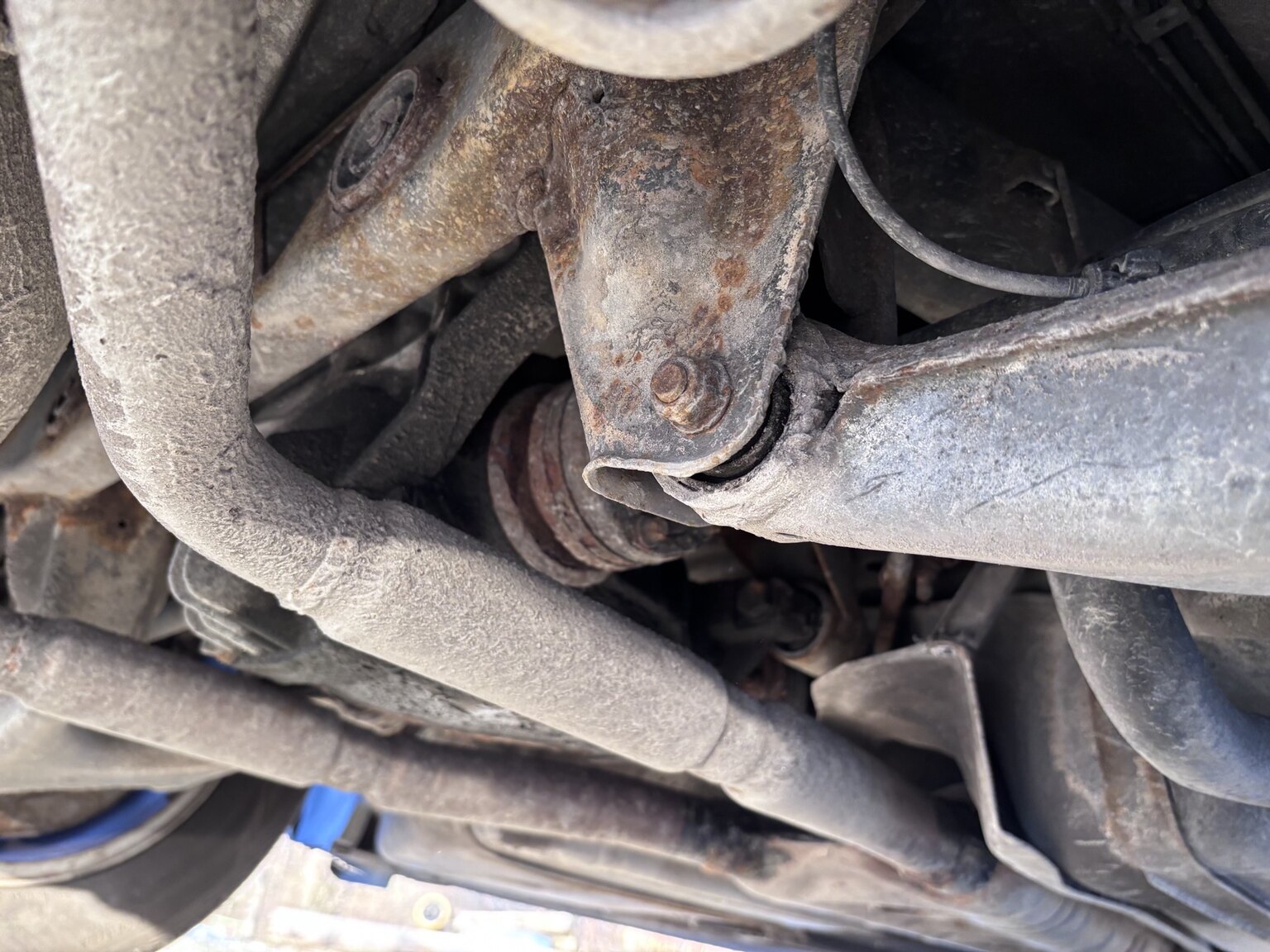 Image of 1996 BMW 728iA mechanics