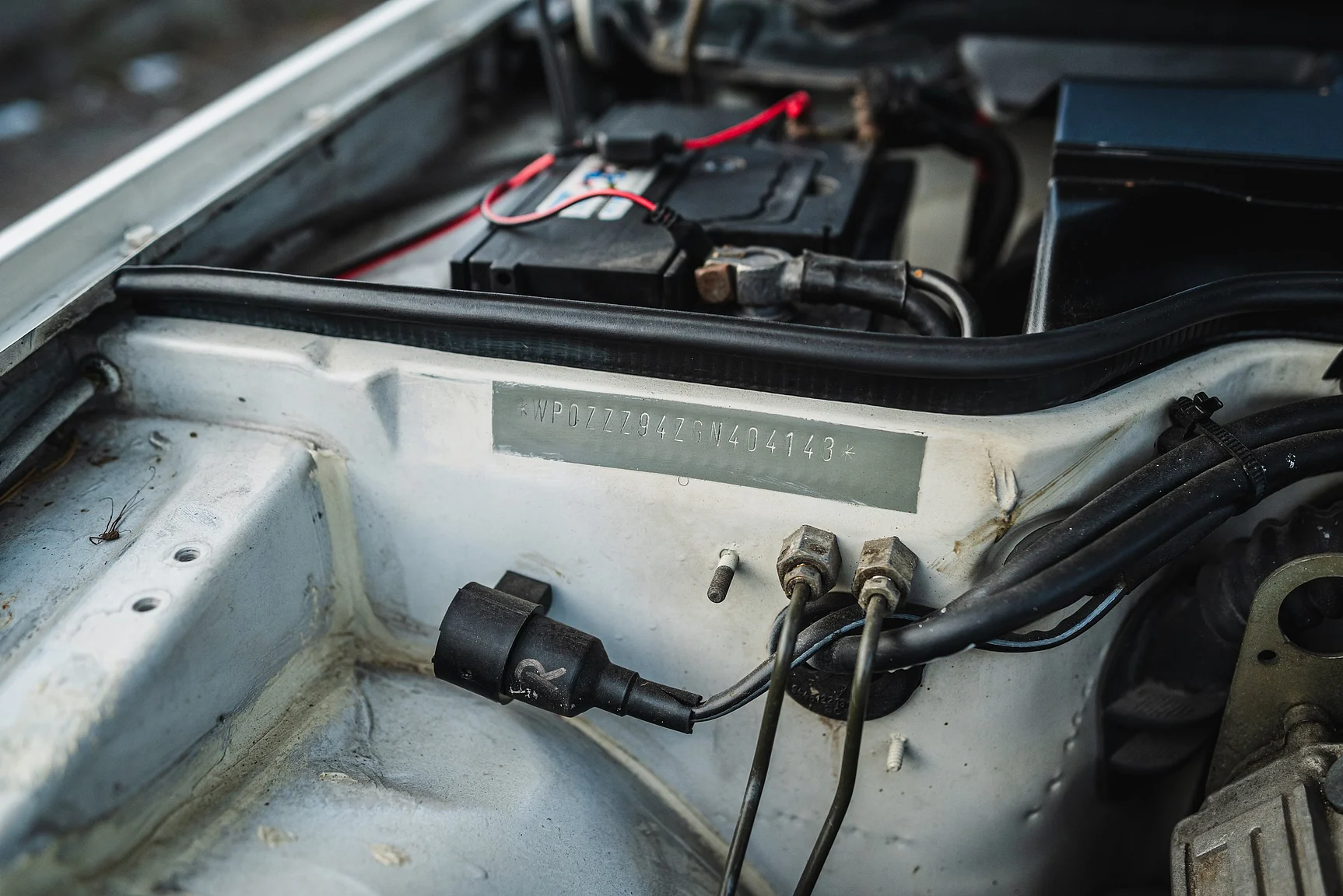 Image of 1986 Porsche 944R (16) mechanics