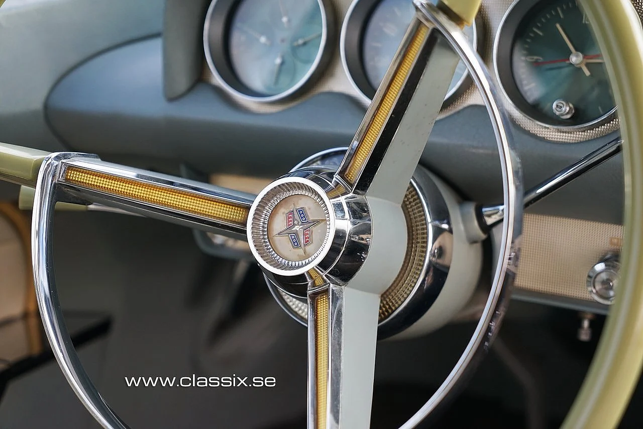 Bild von 1956 Lincoln Continental (21)