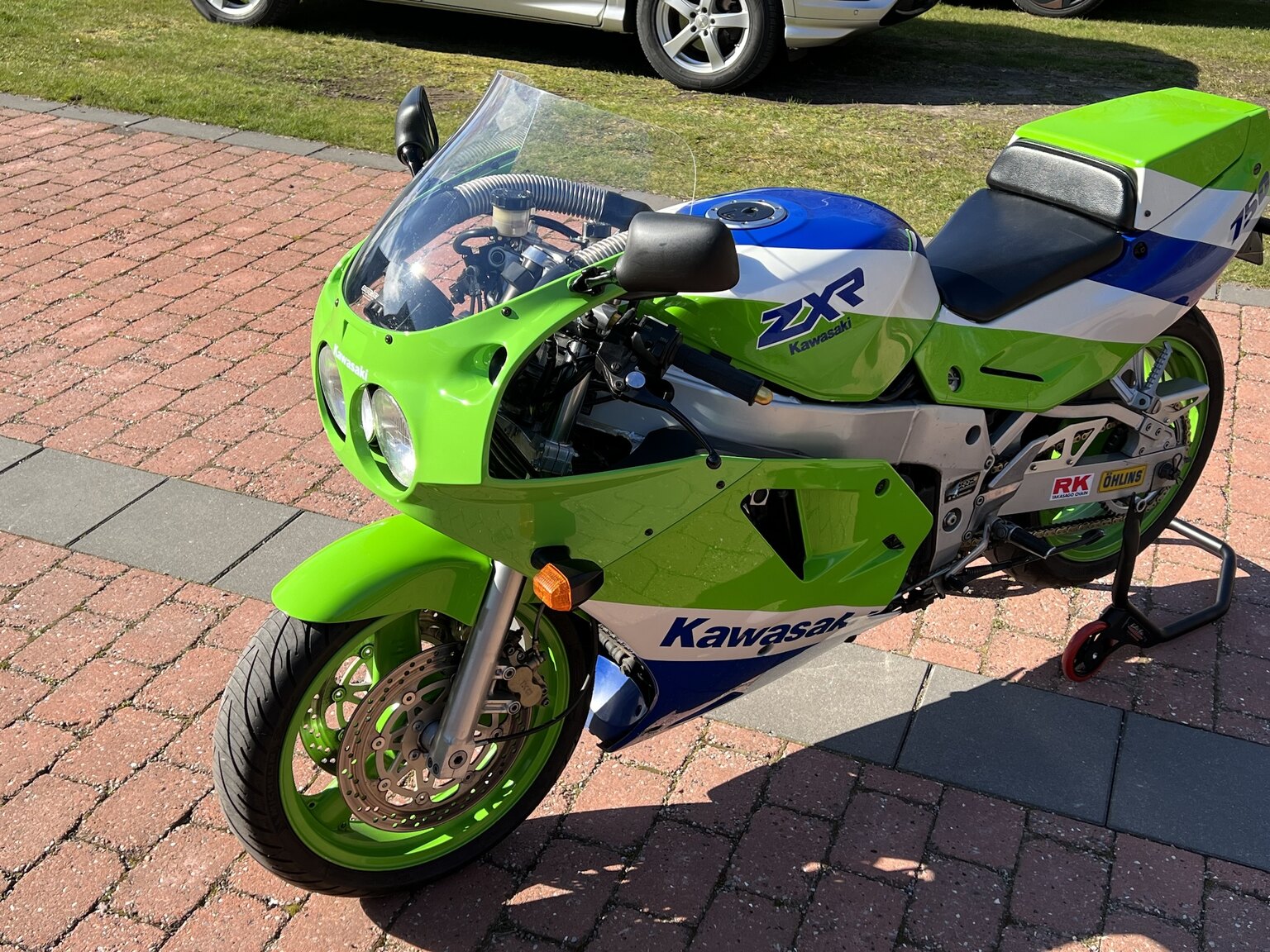 Exterior image of 1989 Kawasaki ZXR 750 H1 (18)