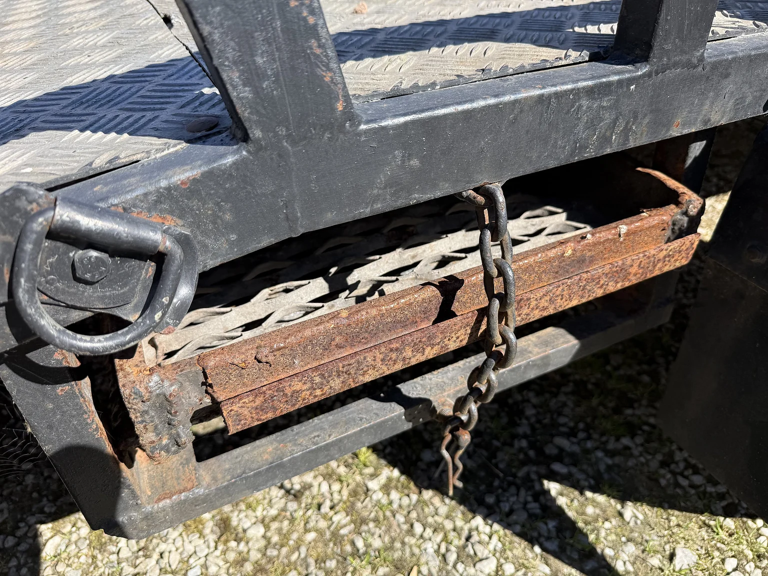 Exteriörbild på 1981 Farsbo Bilsläp (18)