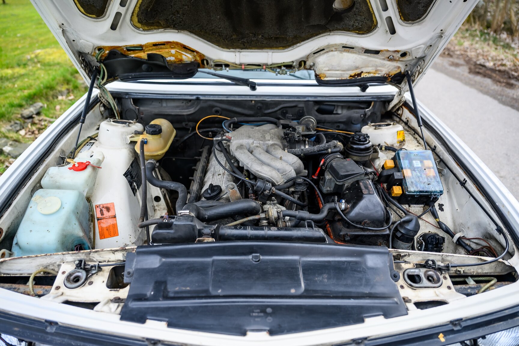 Image of 1986 BMW 520i mechanics