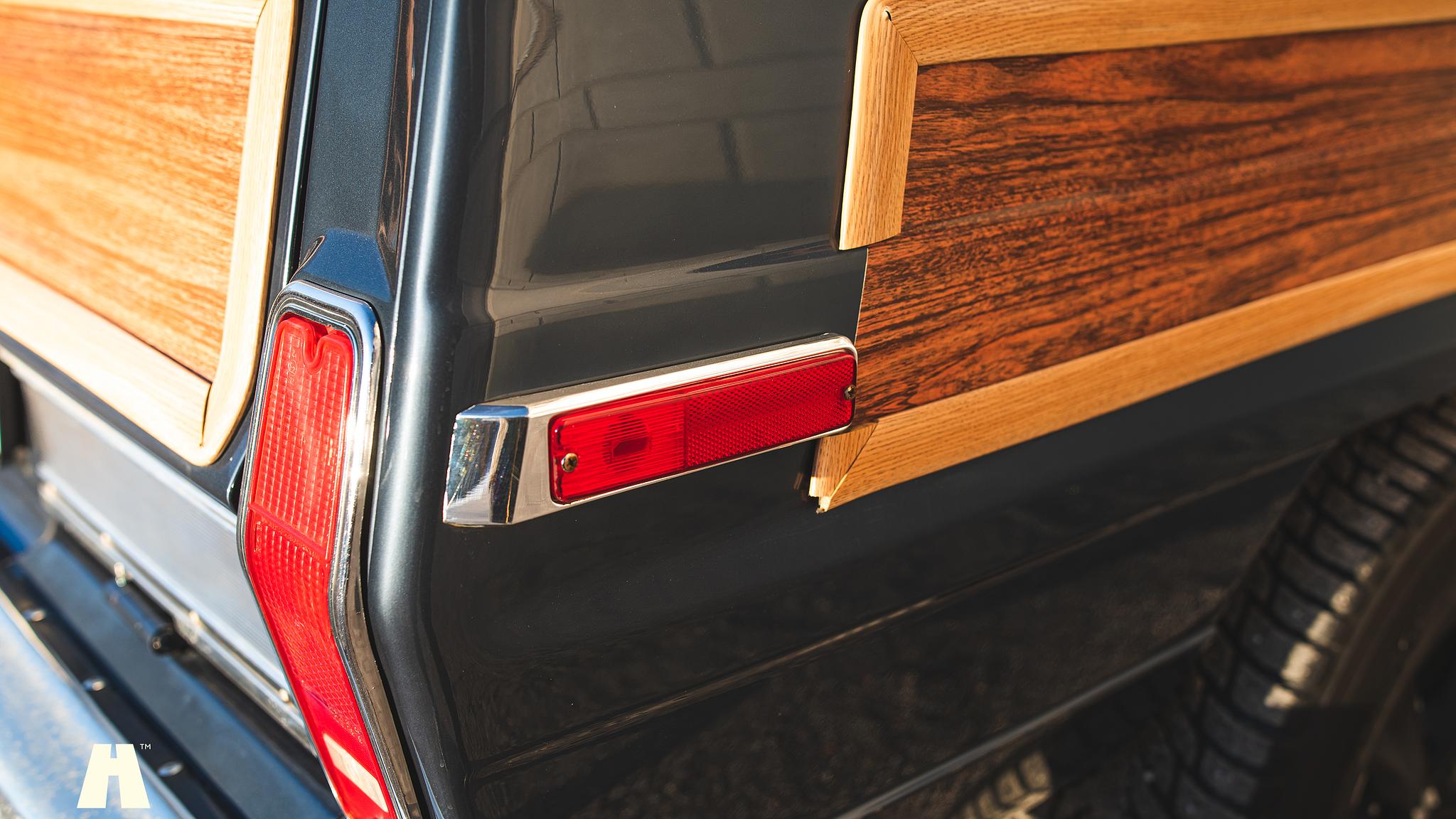 Aussenfoto 2015 Woodland Restomod Grand Wagoneer #002 Euro 6