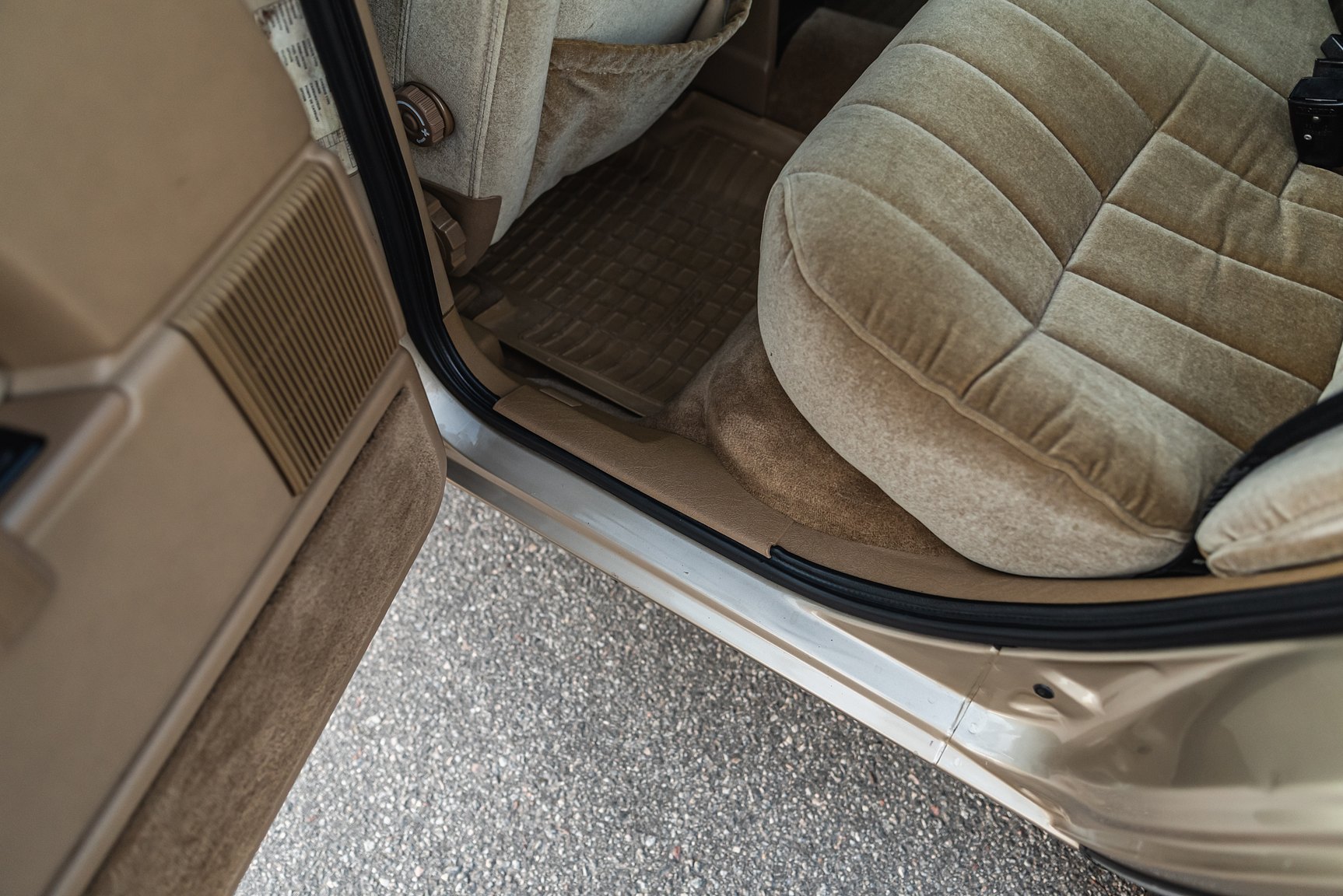 Interiörbild 1986 Volvo 760 GLE 2.8 V6 Automatisk