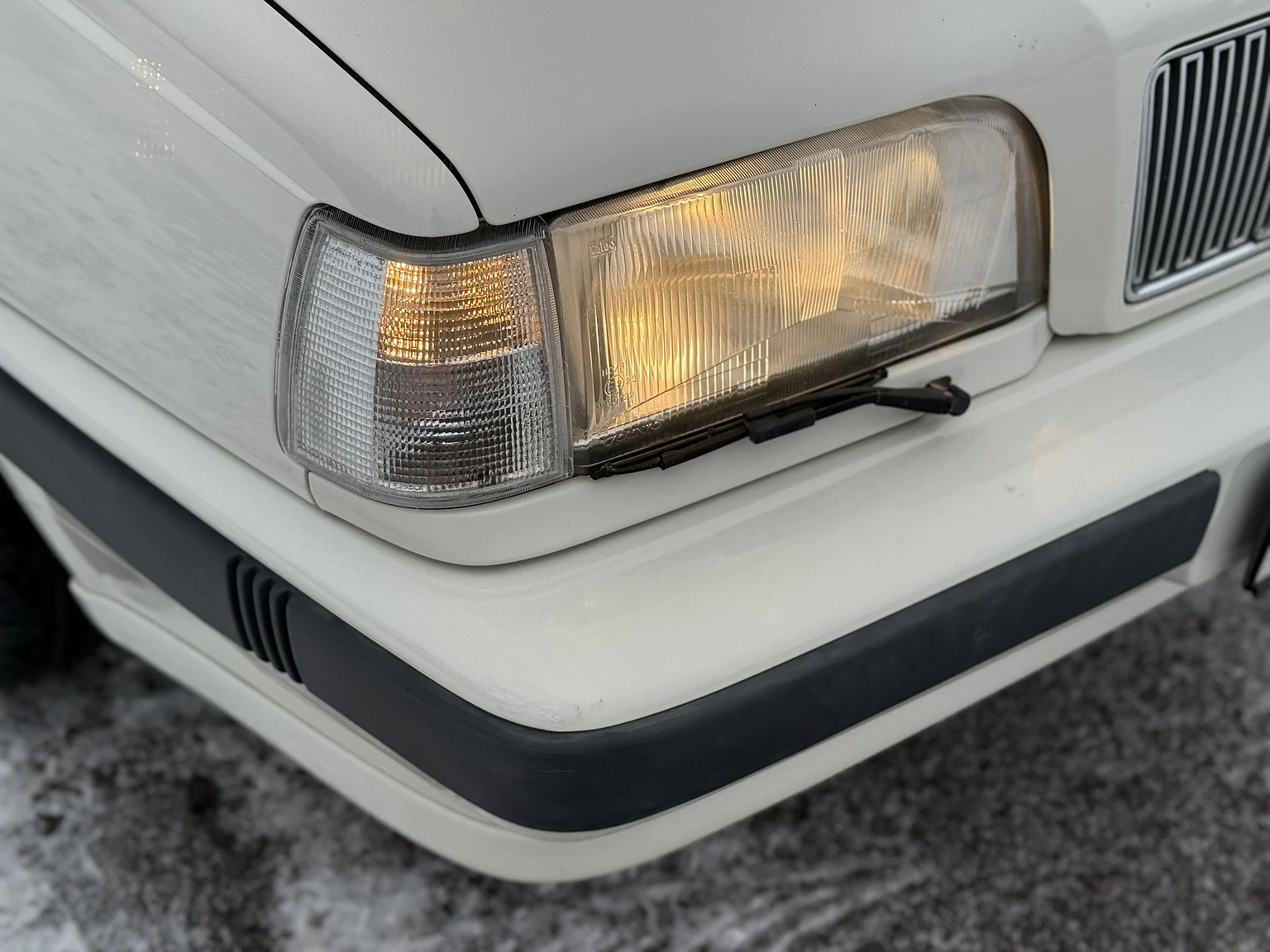 Exteriörbild på 1994 Volvo 850 2.5 SE (21)